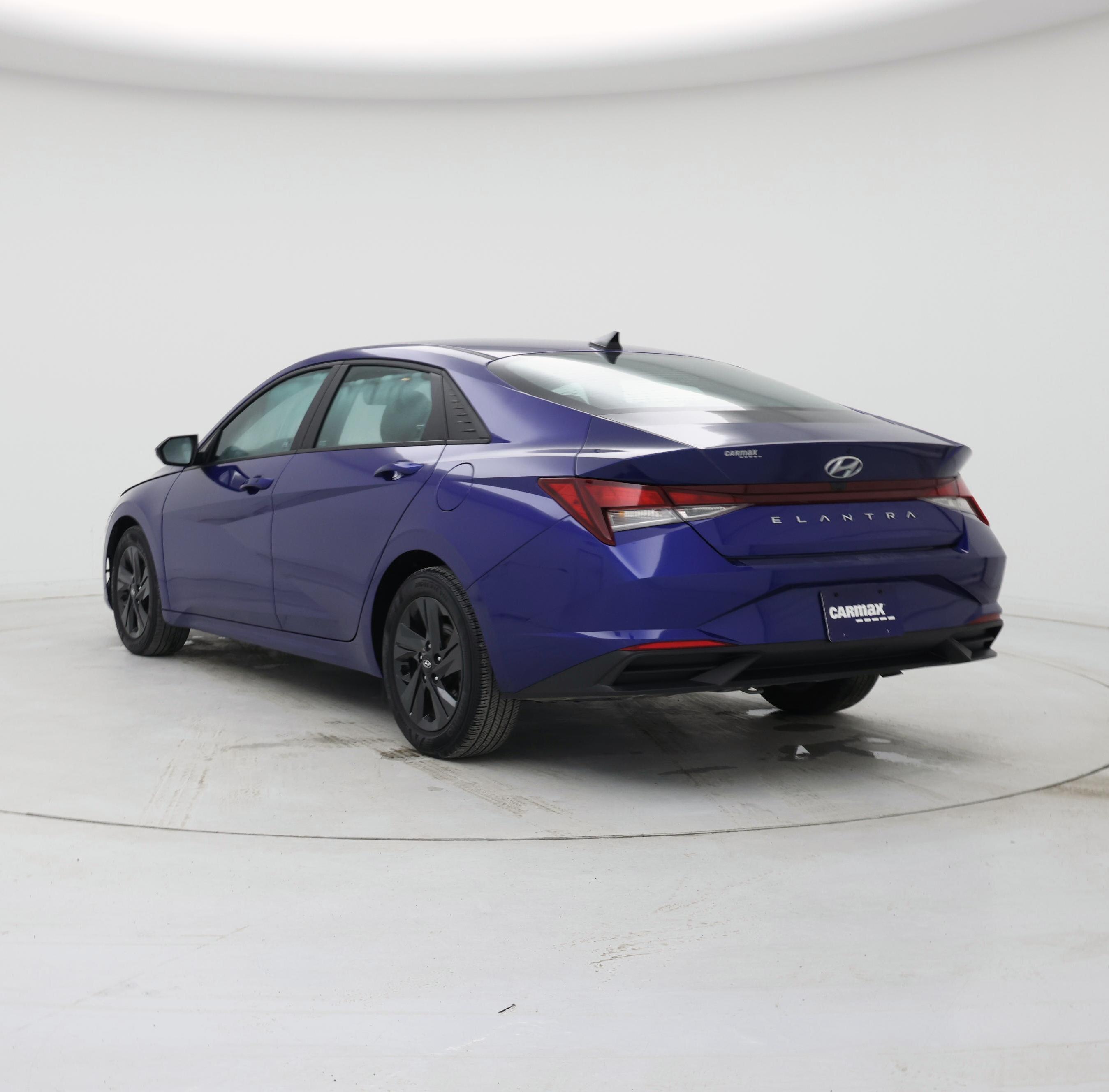 Thumbnail: 2023 Hyundai Elantra - 2