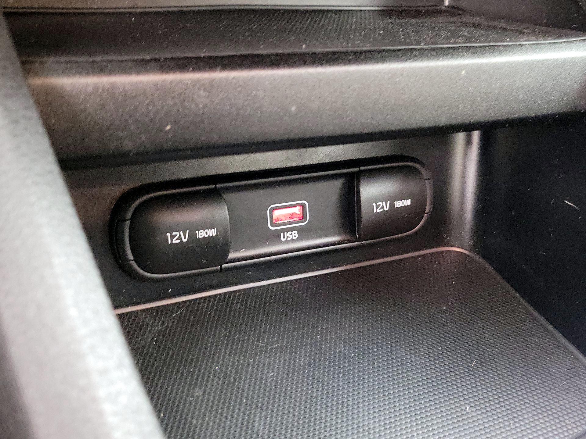 Thumbnail: 2023 Kia Forte - 18