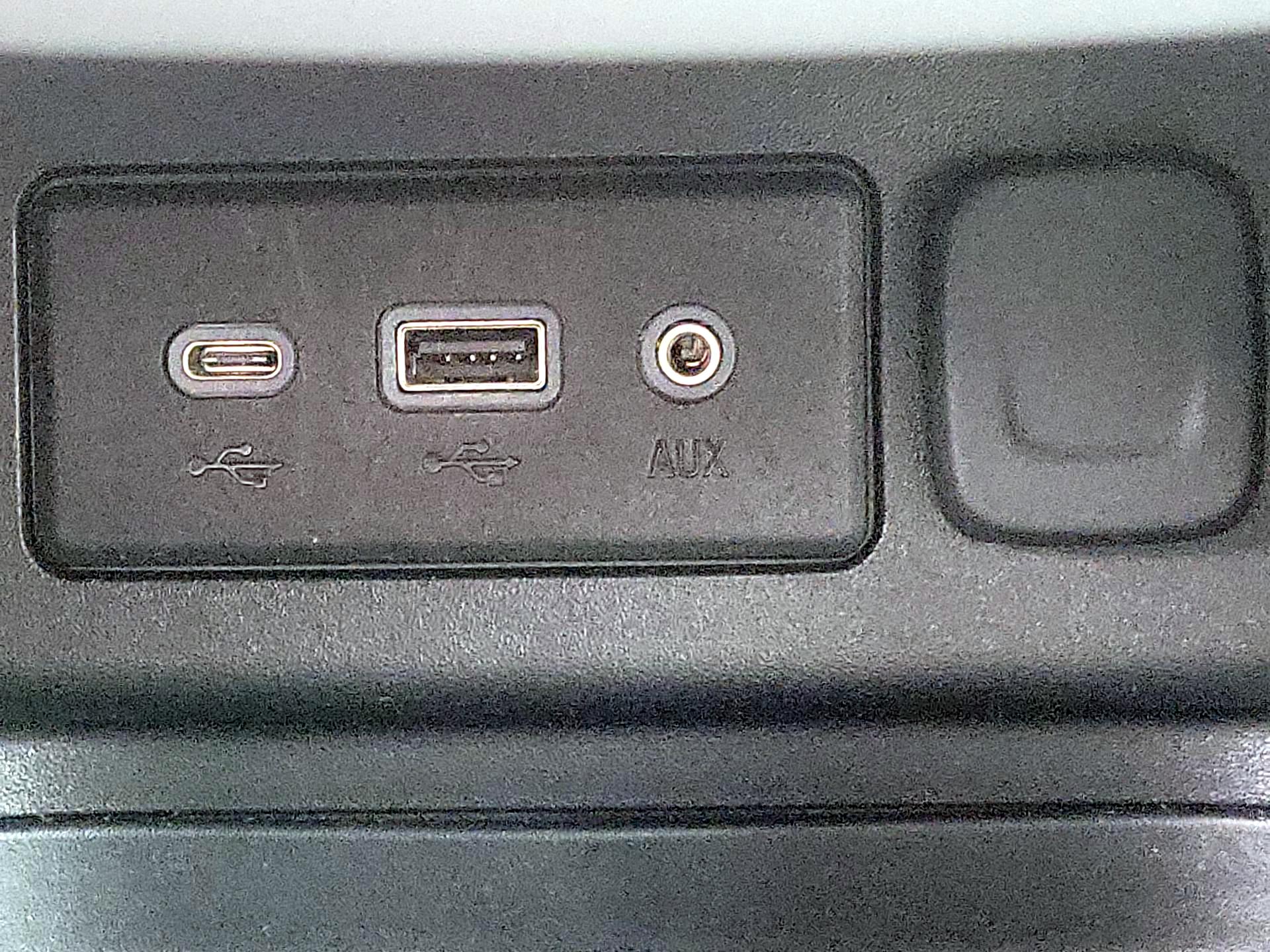 Thumbnail: 2023 Chevrolet Equinox - 18