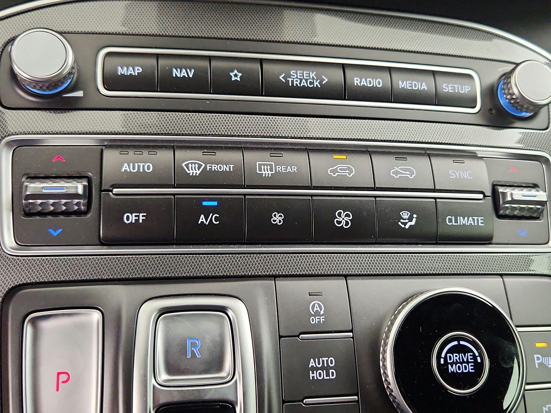 Thumbnail: 2023 Hyundai Santa Fe - 17