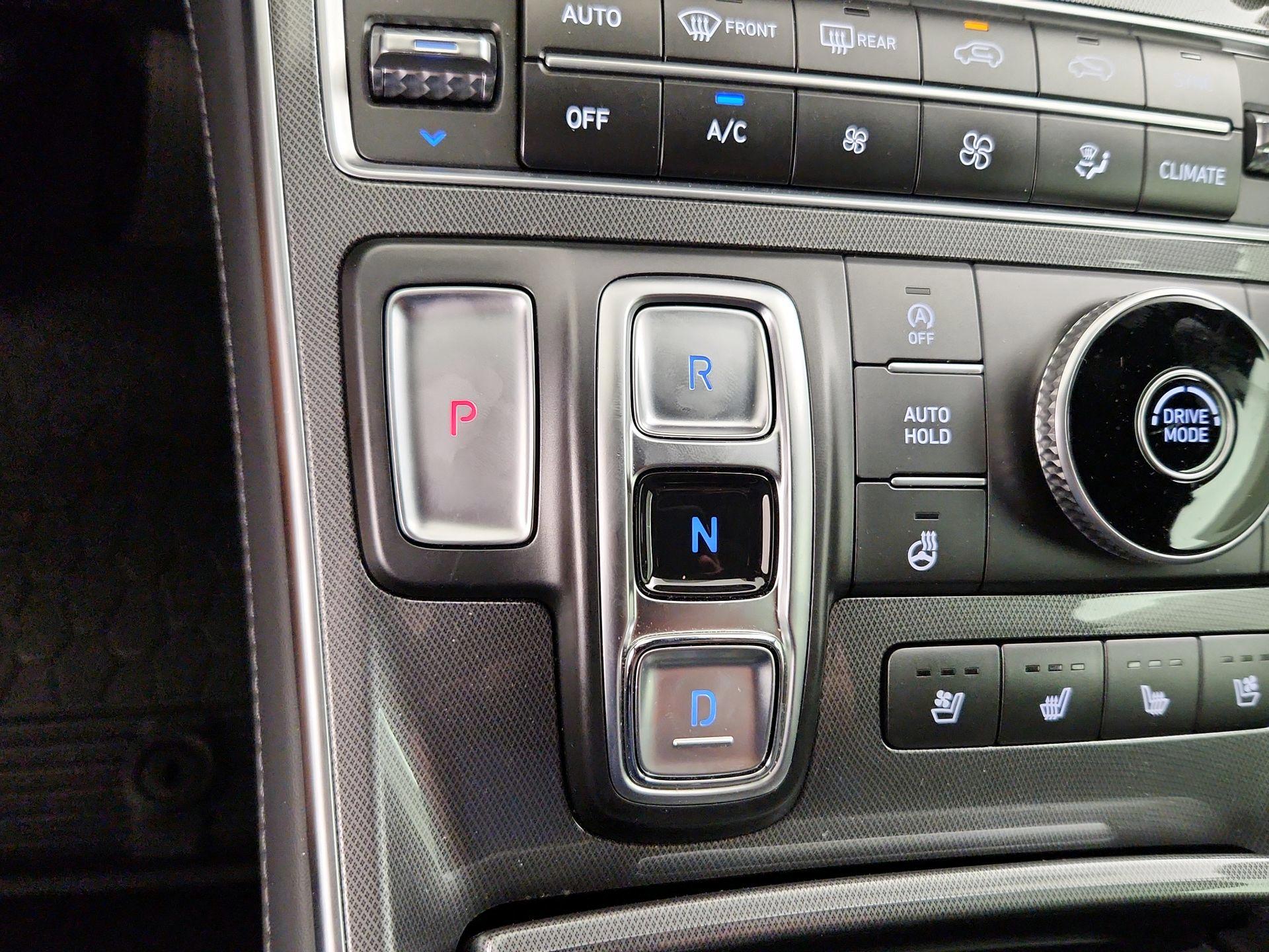 Thumbnail: 2023 Hyundai Santa Fe - 18