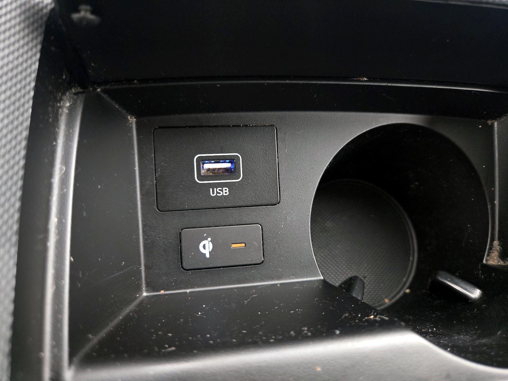 Thumbnail: 2023 Hyundai Santa Fe - 17