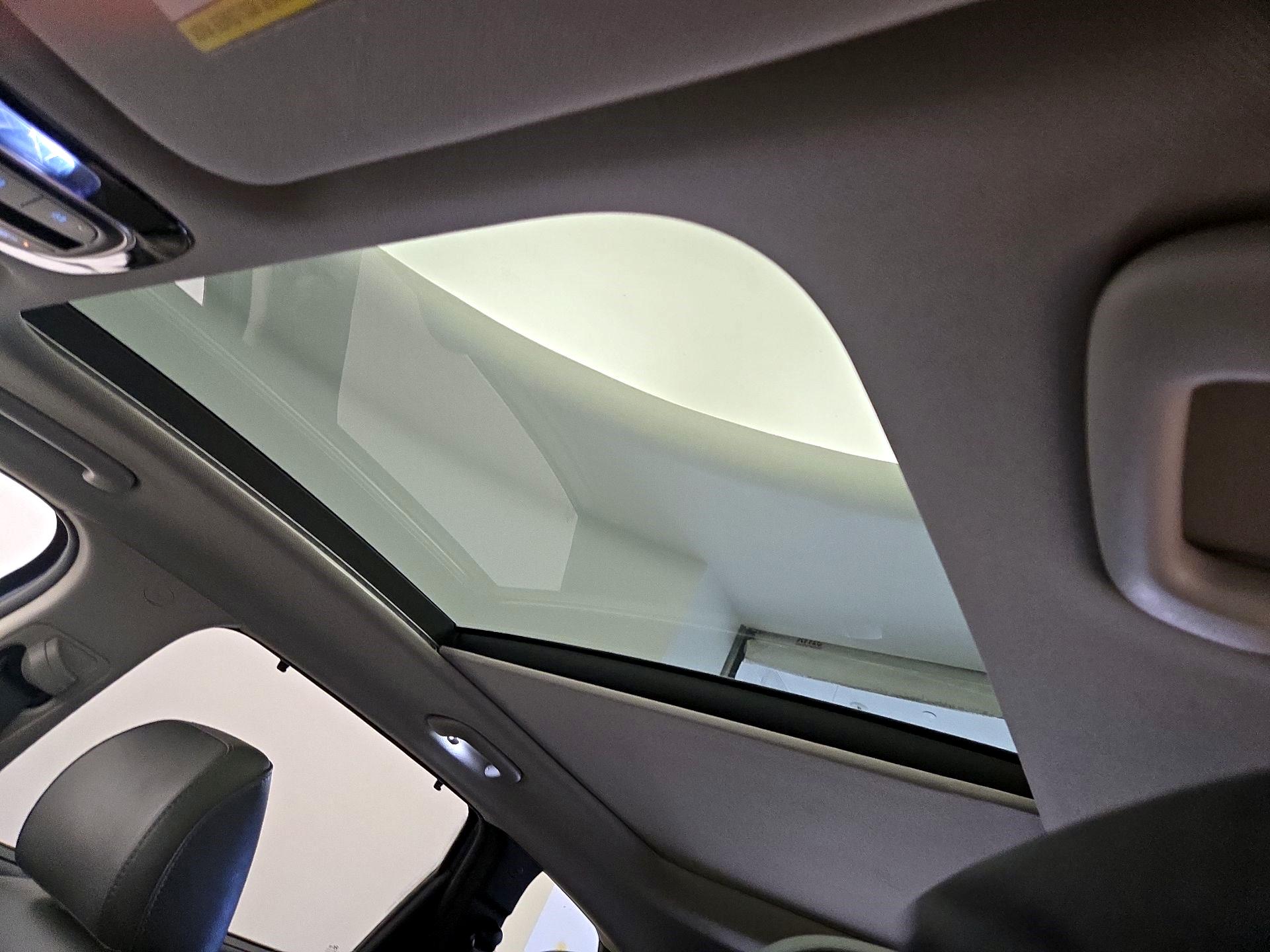 Thumbnail: 2023 Hyundai Santa Fe - 18