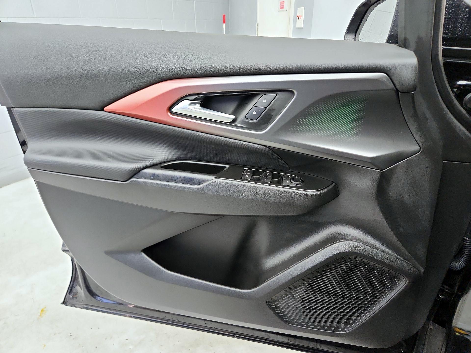 Thumbnail: 2024 Chevrolet Equinox - 12