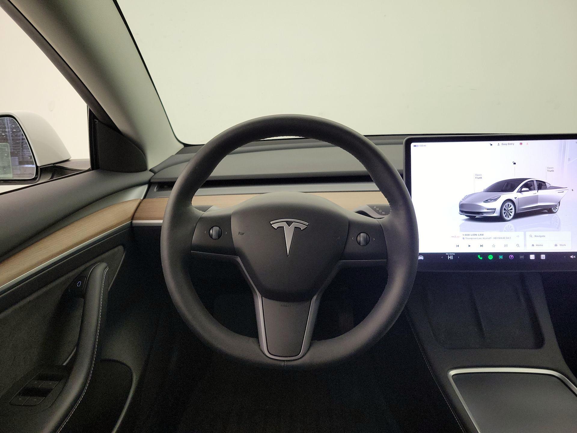 Thumbnail: 2023 Tesla Model 3 - 10