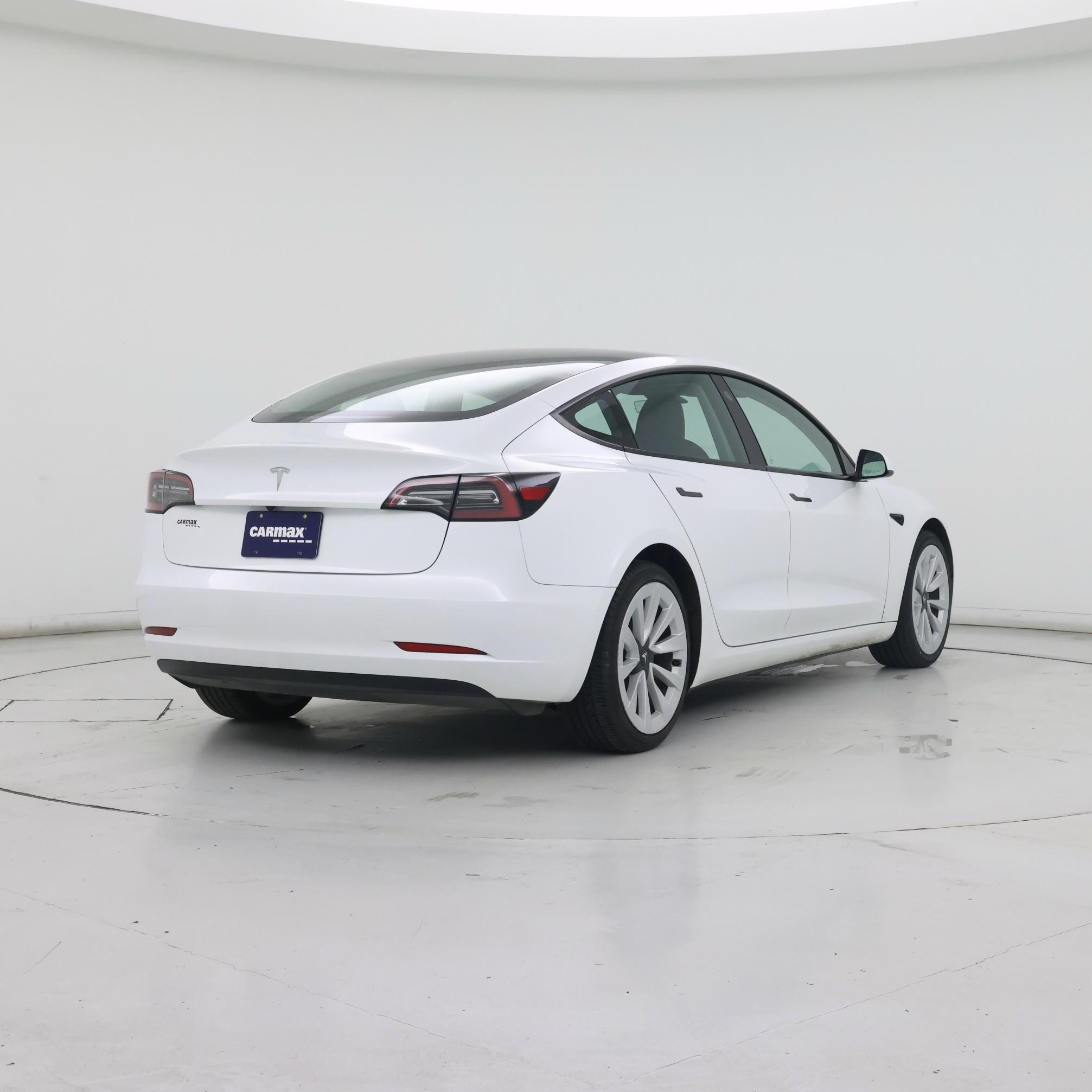 Thumbnail: 2023 Tesla Model 3 - 8