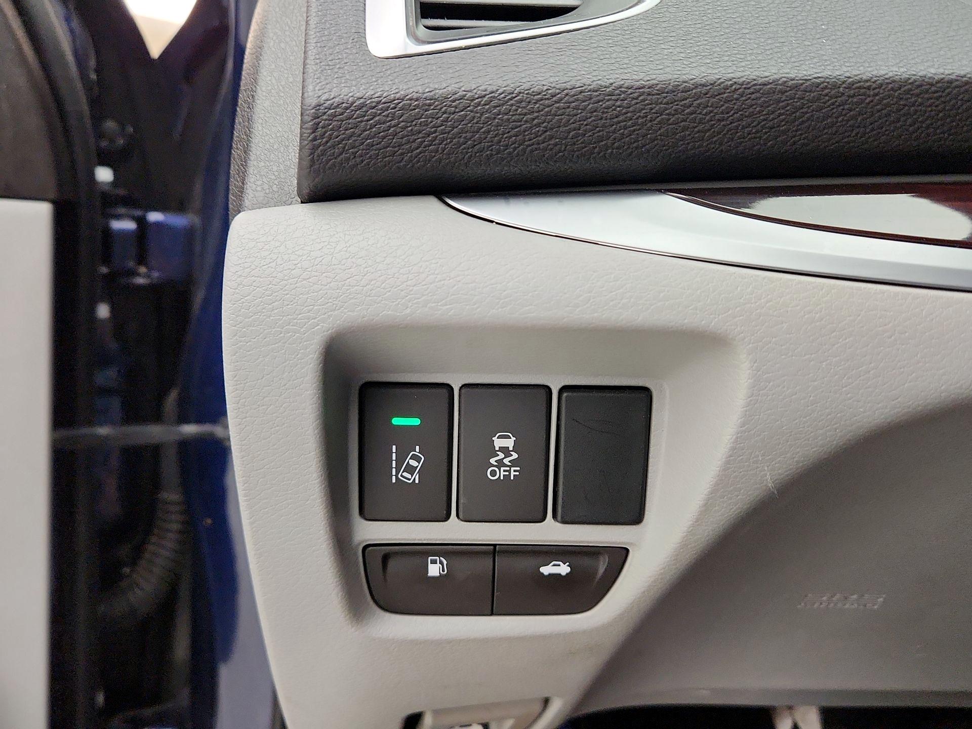 Thumbnail: 2015 Acura TLX - 13