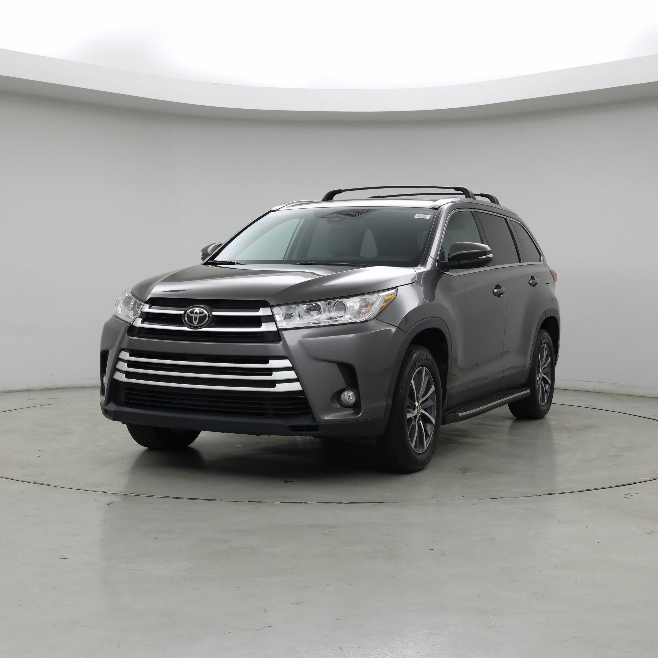 Thumbnail: 2019 Toyota Highlander - 4