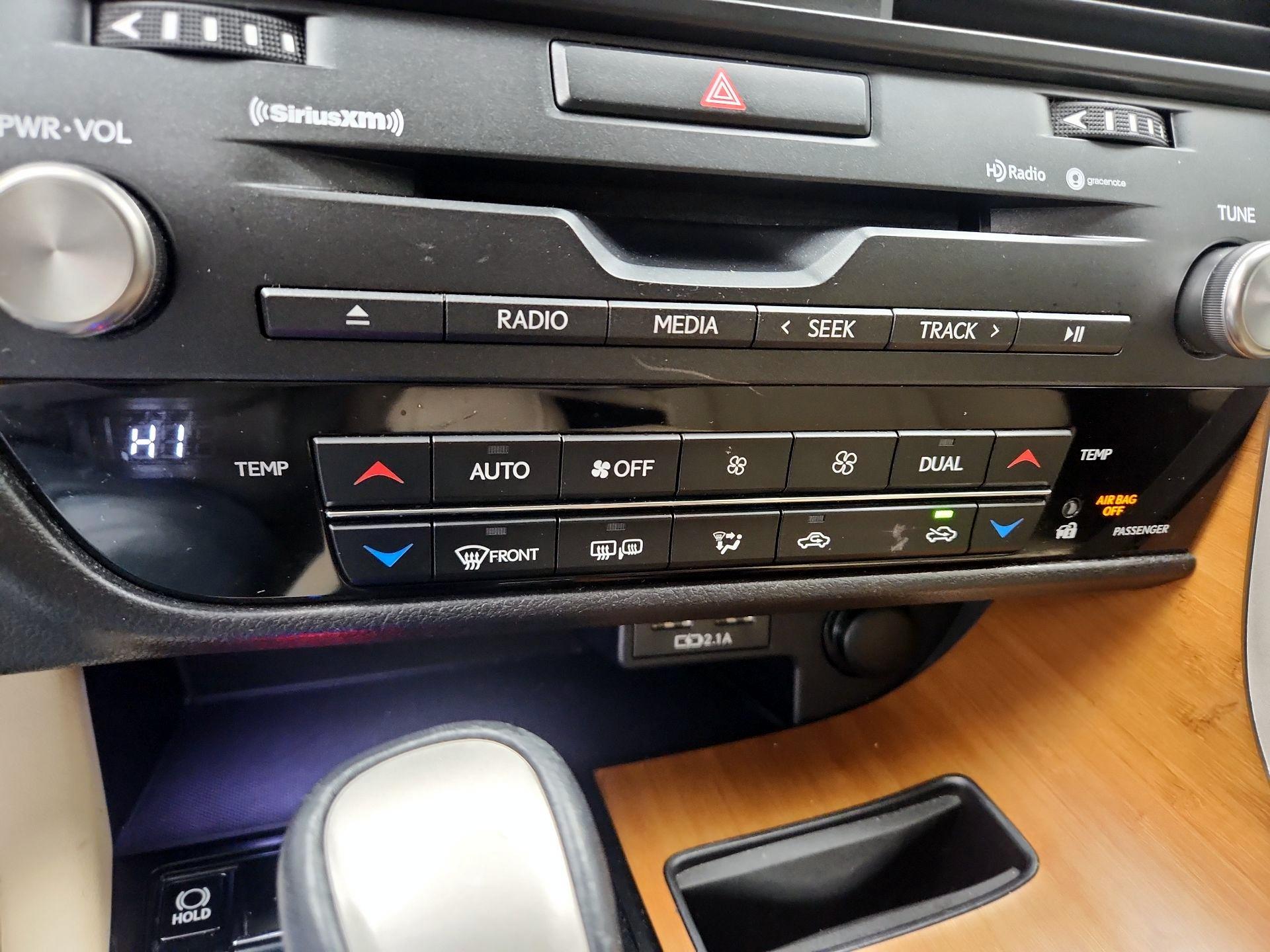 Thumbnail: 2022 Lexus RX - 16