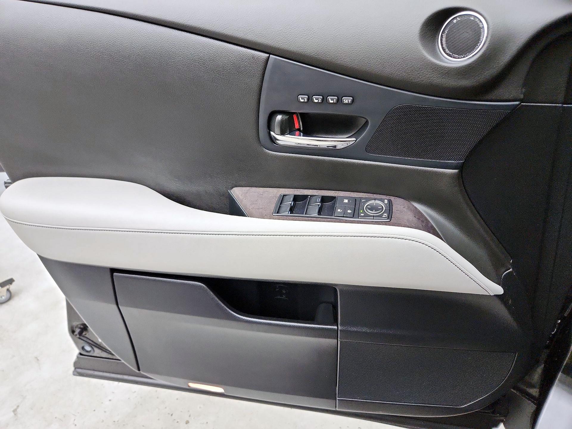 Thumbnail: 2015 Lexus RX - 12