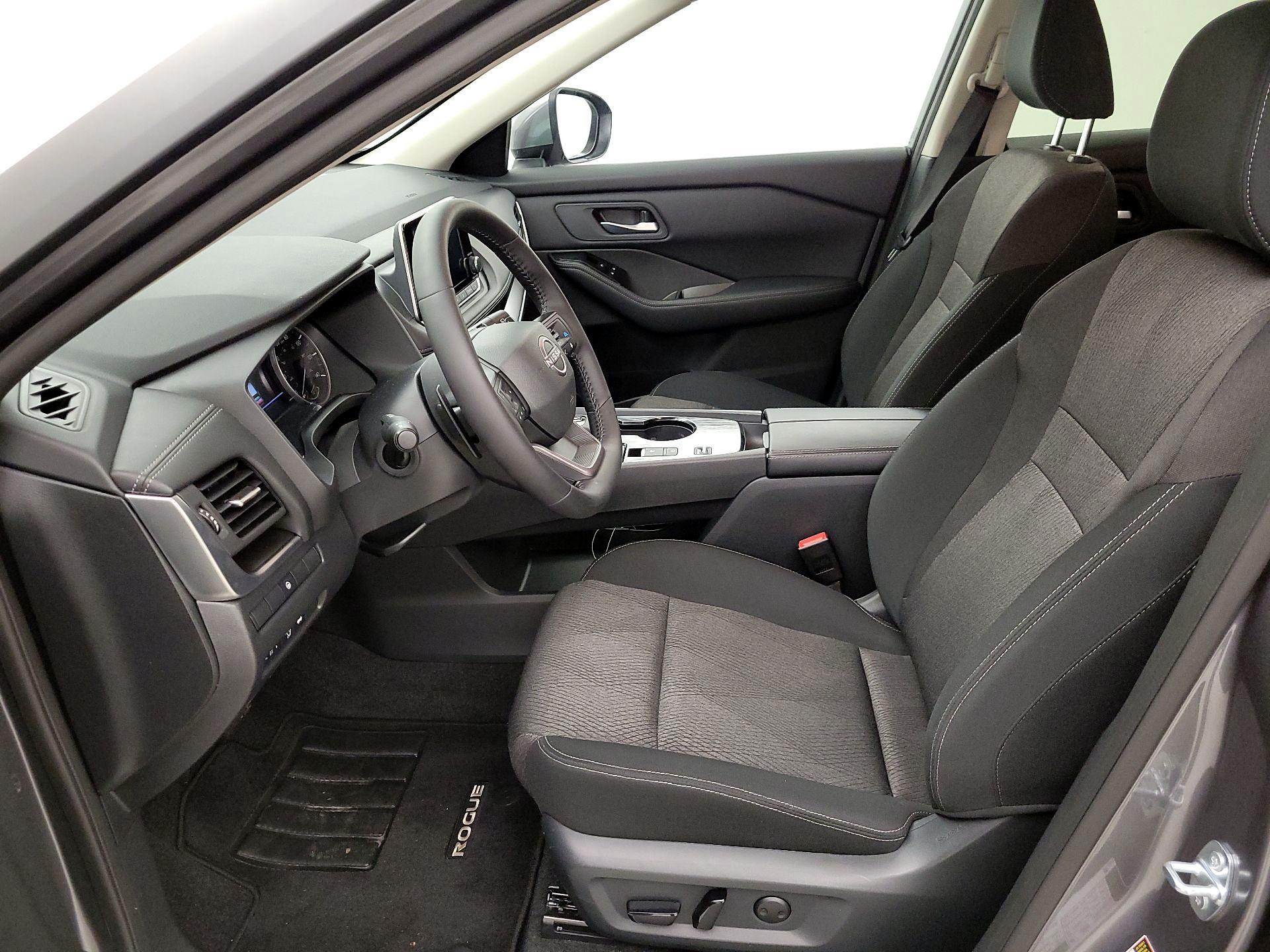 Thumbnail: 2025 Nissan Rogue - 11