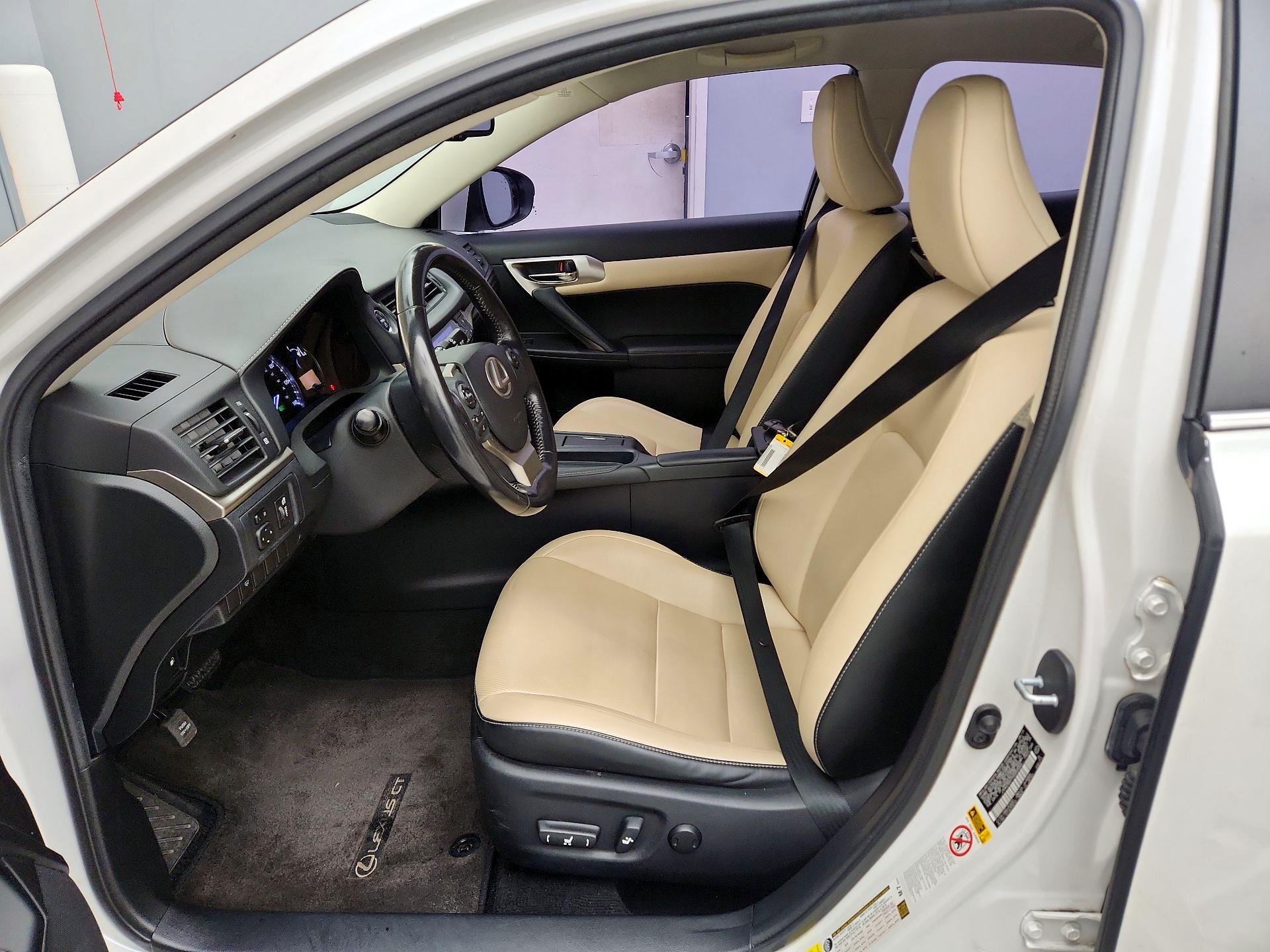 Thumbnail: 2016 Lexus CT - 11