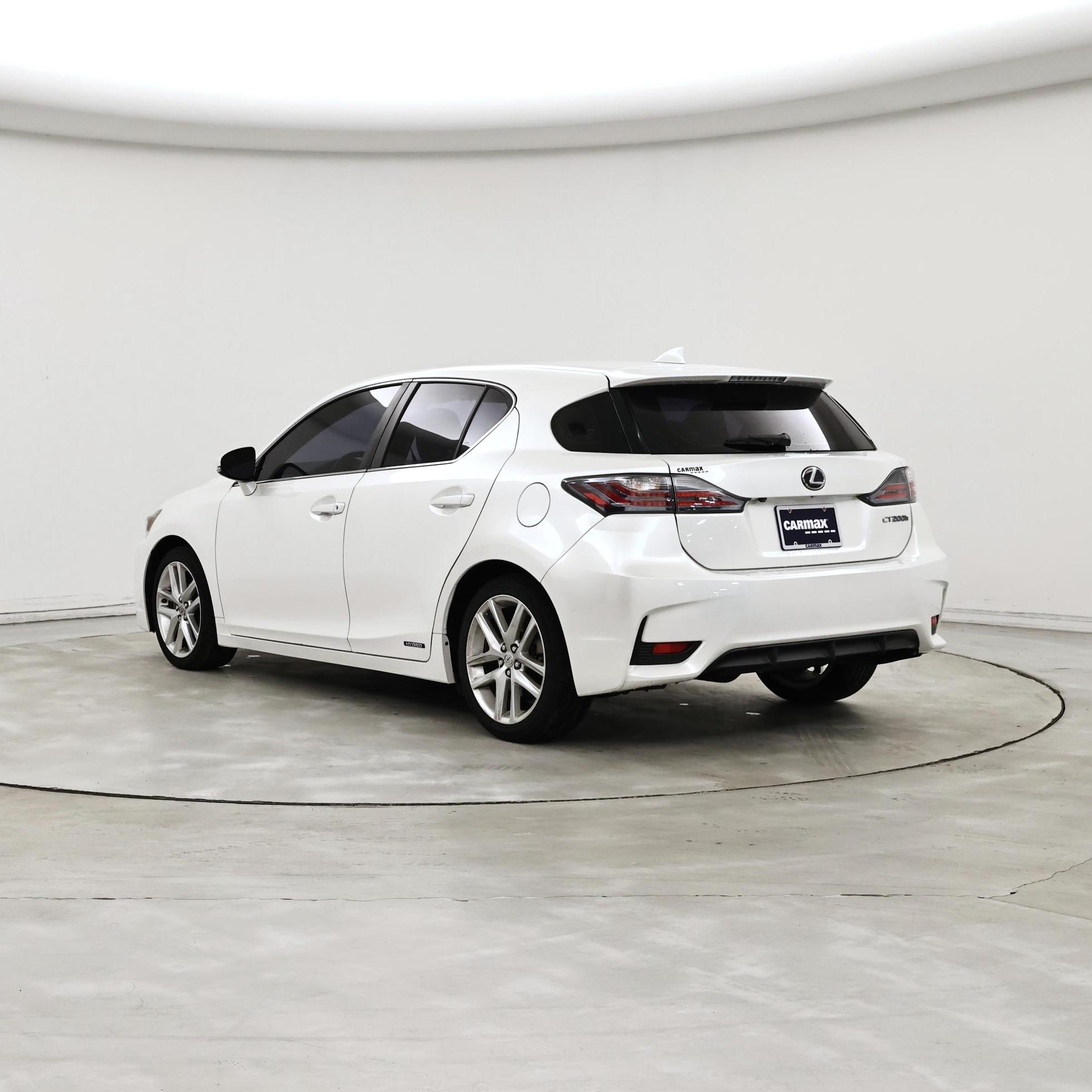 Thumbnail: 2016 Lexus CT - 2