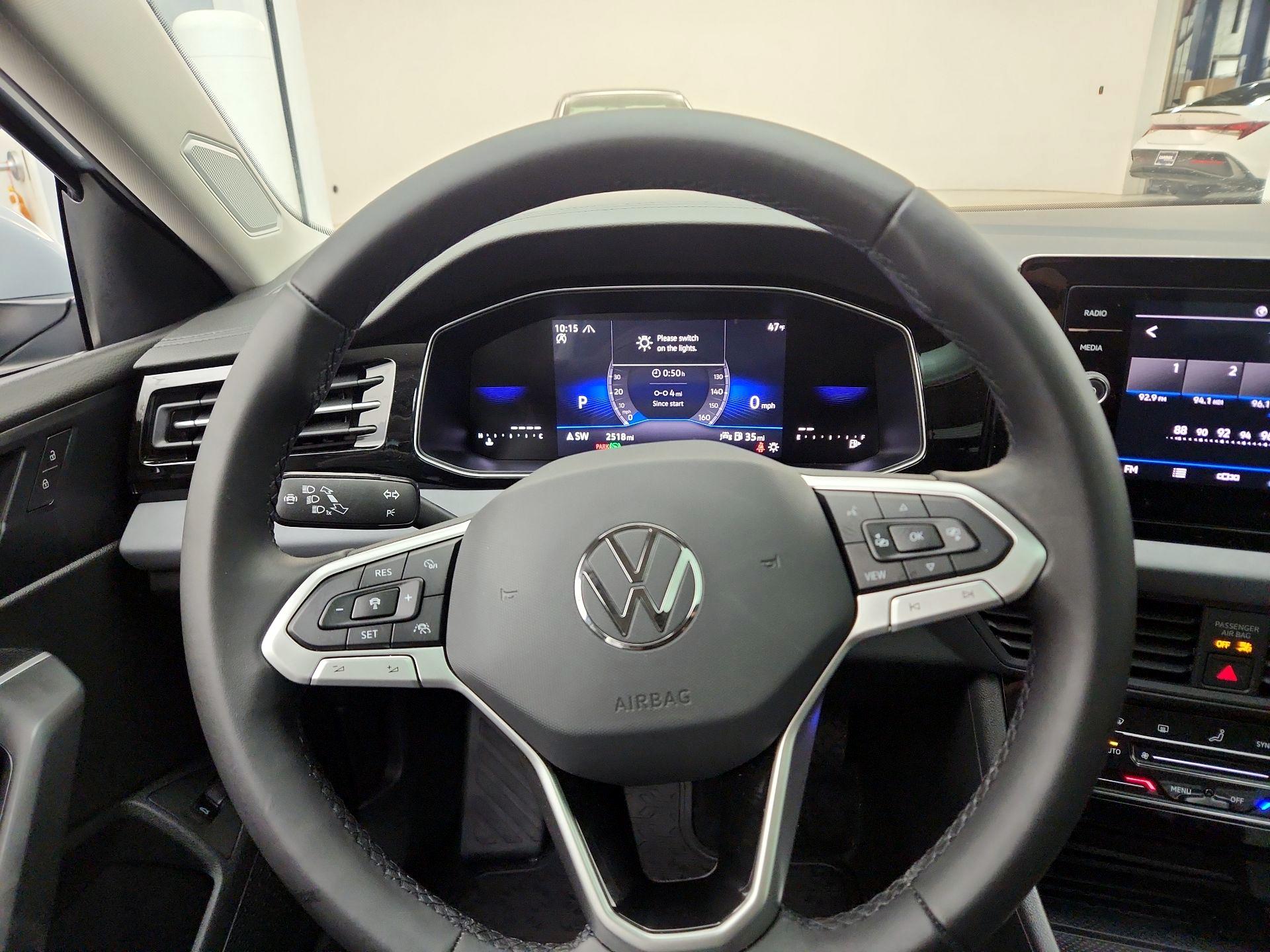 Thumbnail: 2025 Volkswagen Jetta - 10