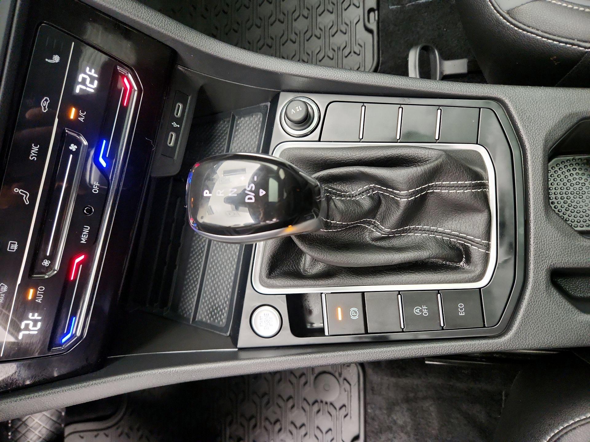 Thumbnail: 2025 Volkswagen Jetta - 17