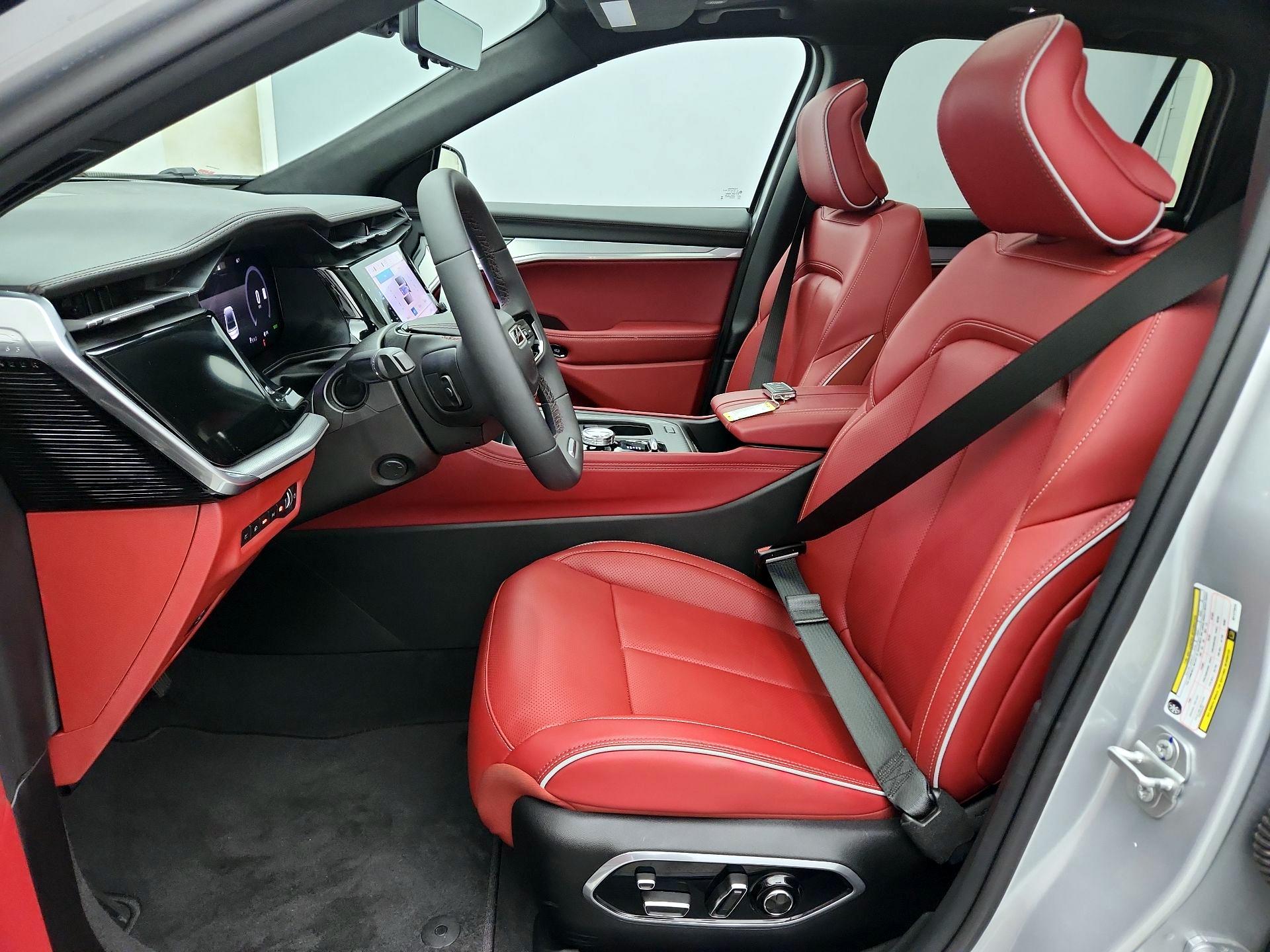 Thumbnail: 2024 Jeep Wagoneer S - 11