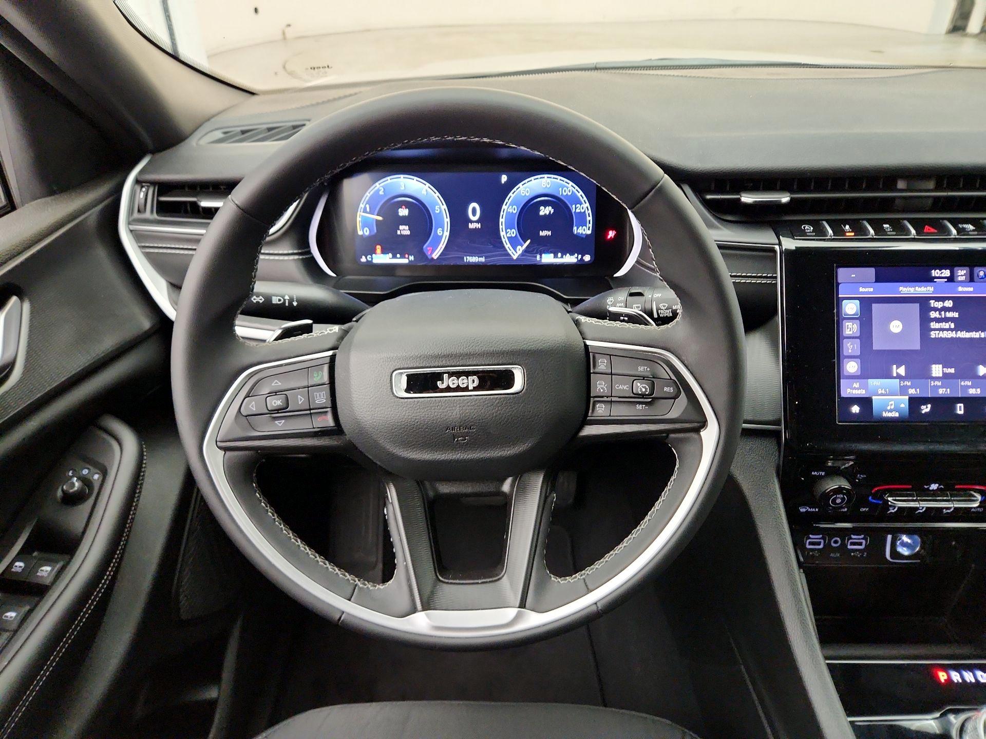 Thumbnail: 2024 Jeep Grand Cherokee - 10