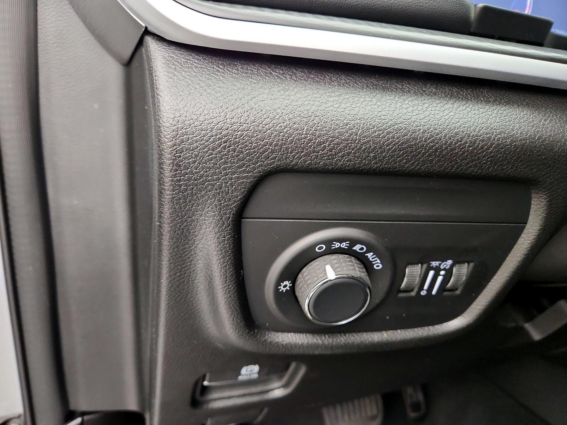 Thumbnail: 2024 Jeep Grand Cherokee - 13