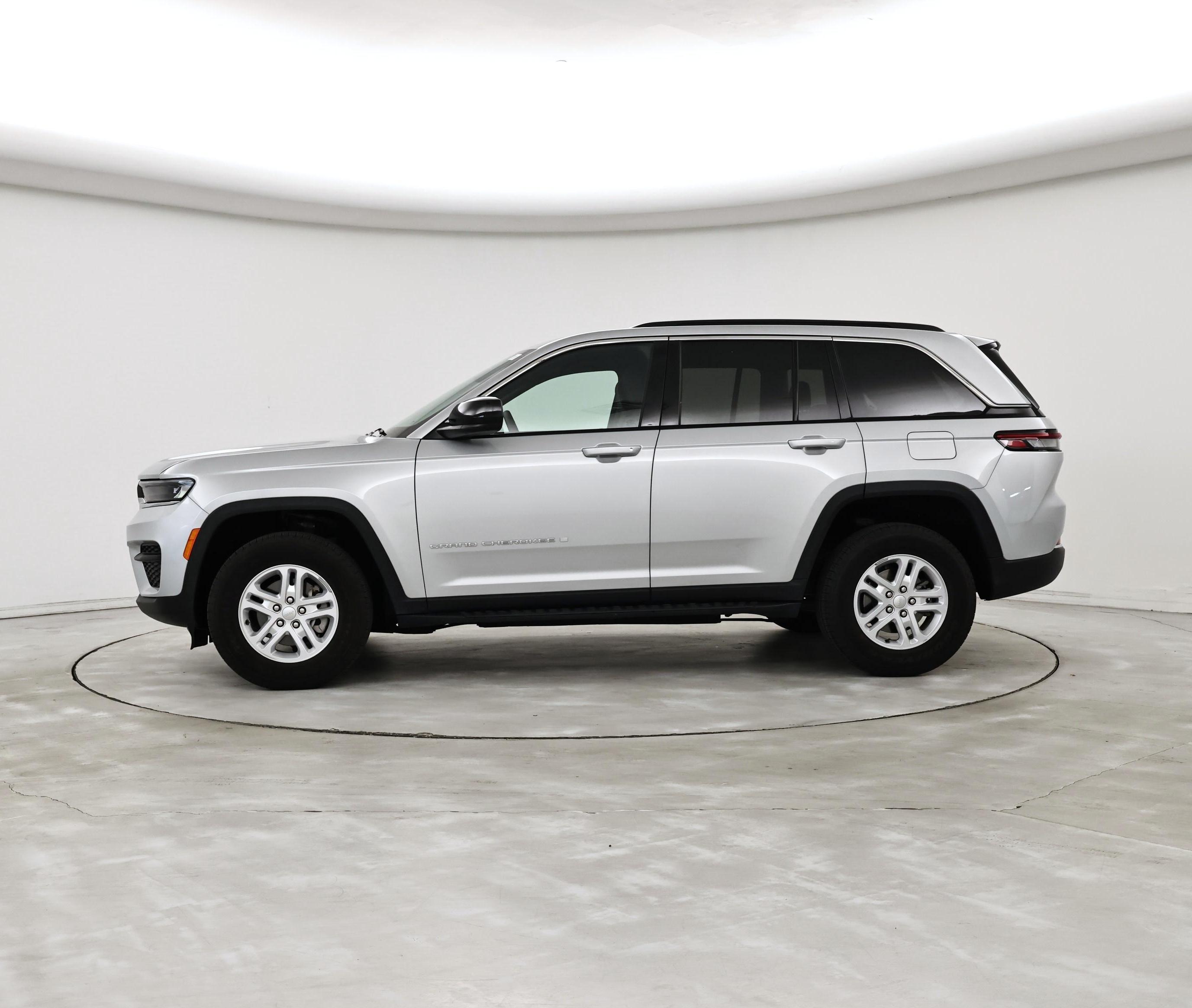 Thumbnail: 2024 Jeep Grand Cherokee - 3