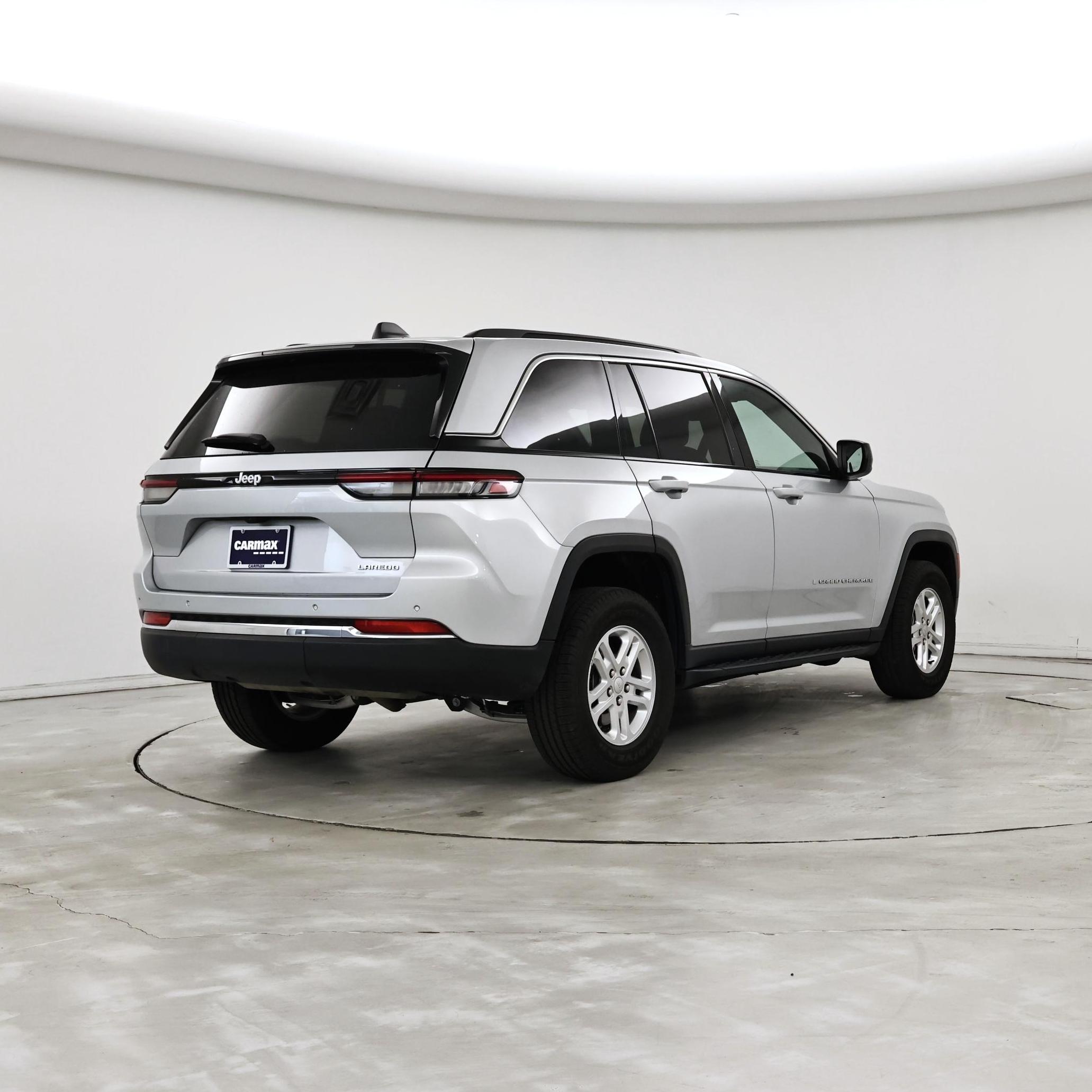 Thumbnail: 2024 Jeep Grand Cherokee - 8