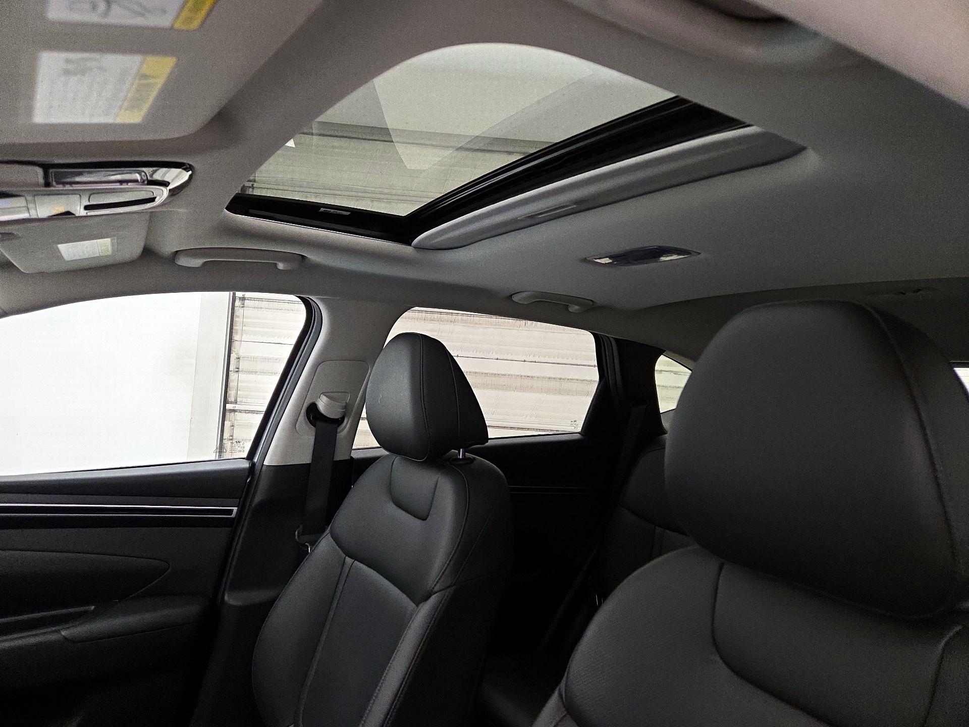 Thumbnail: 2023 Hyundai Tucson - 19