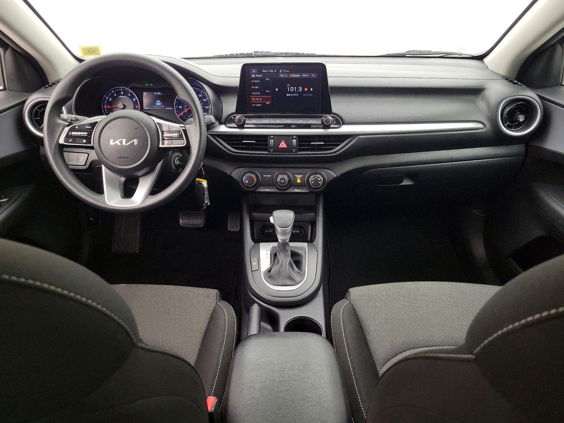 Thumbnail: 2023 Kia Forte - 9