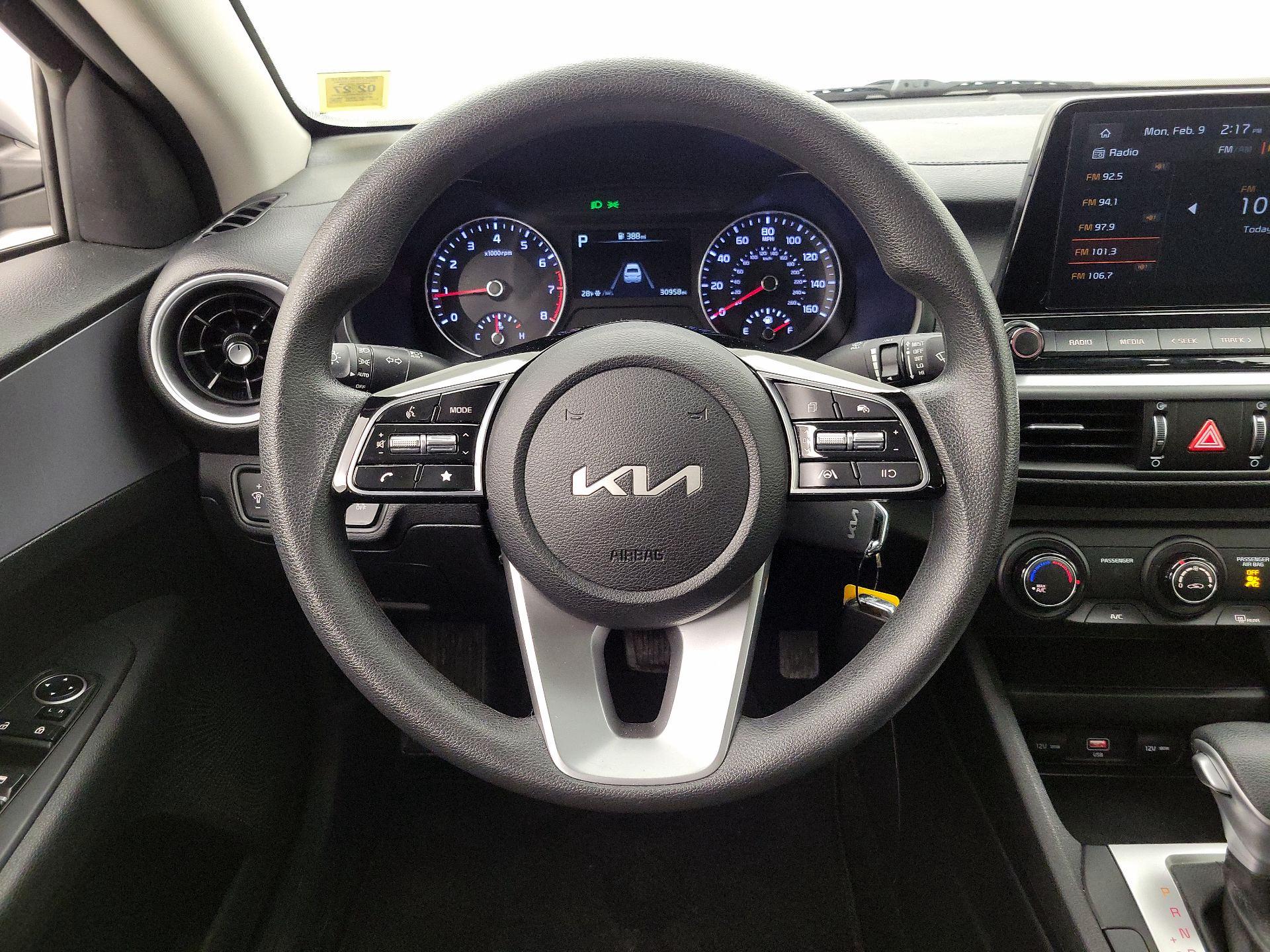 Thumbnail: 2023 Kia Forte - 10