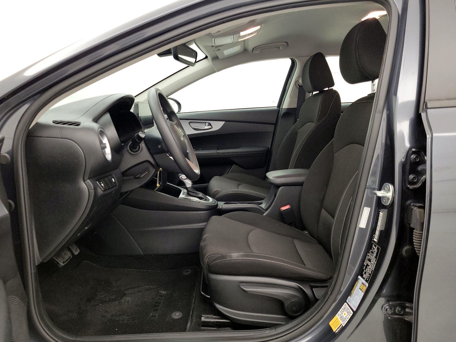 Thumbnail: 2023 Kia Forte - 11