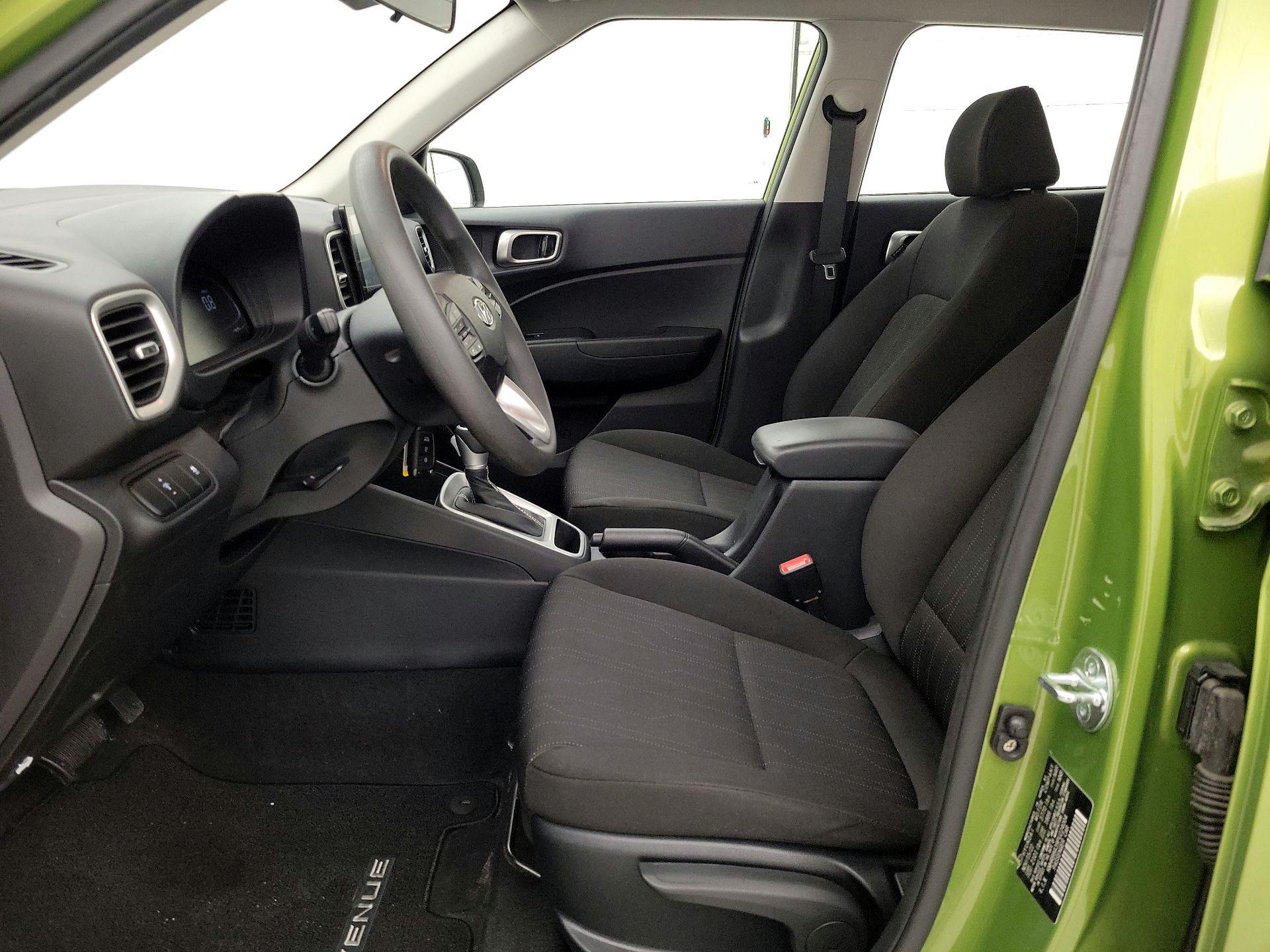 Thumbnail: 2023 Hyundai Venue - 11