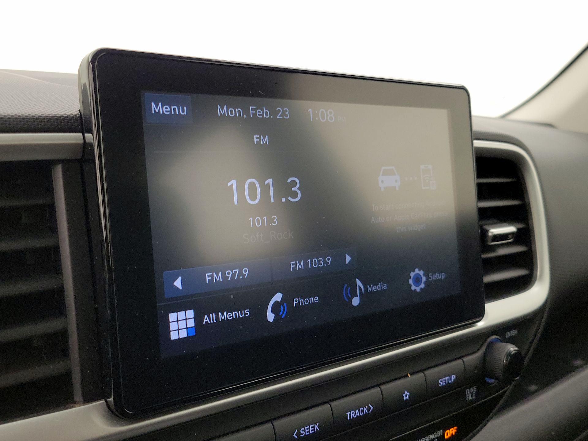 Thumbnail: 2023 Hyundai Venue - 15