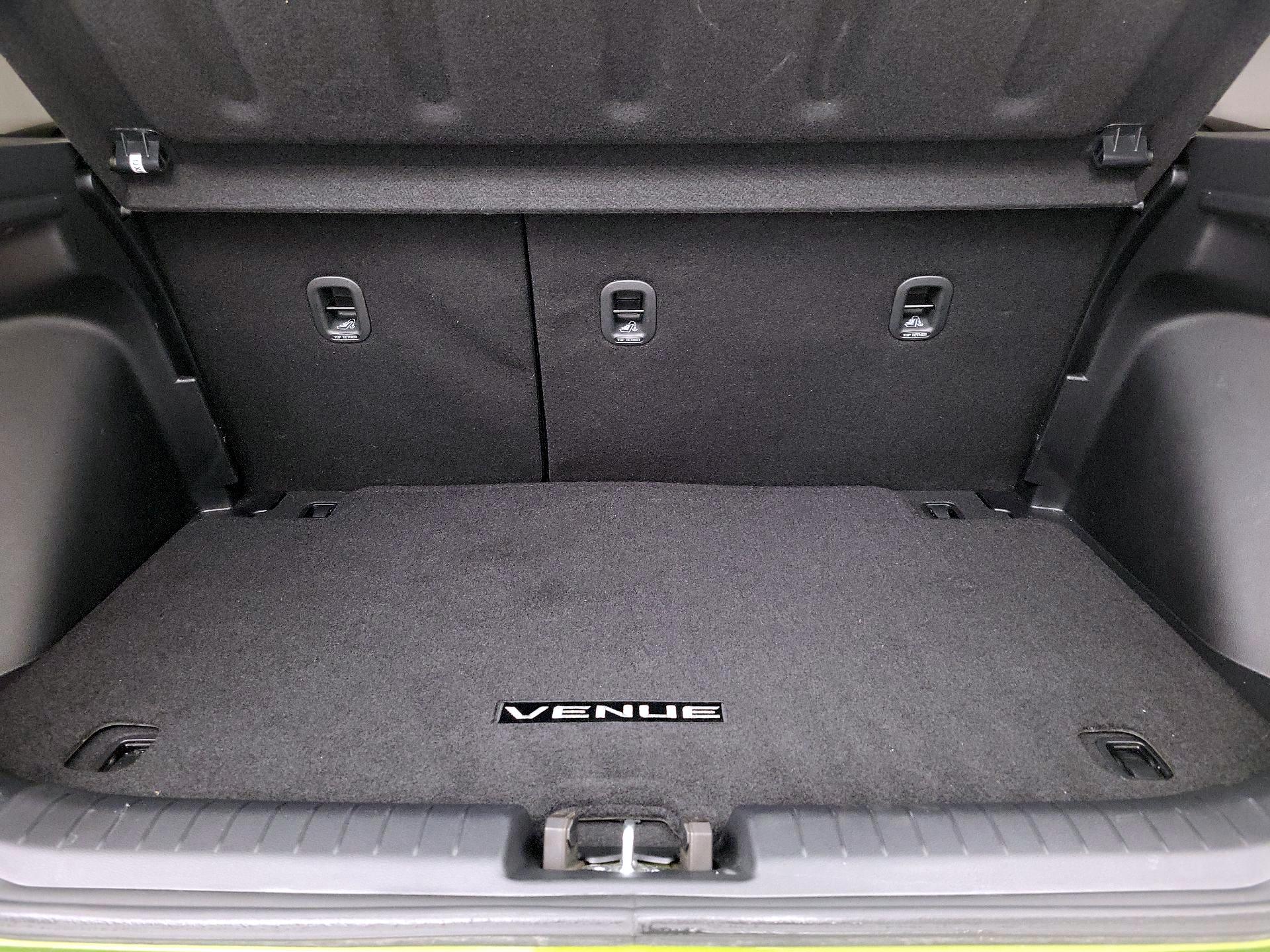 Thumbnail: 2023 Hyundai Venue - 20