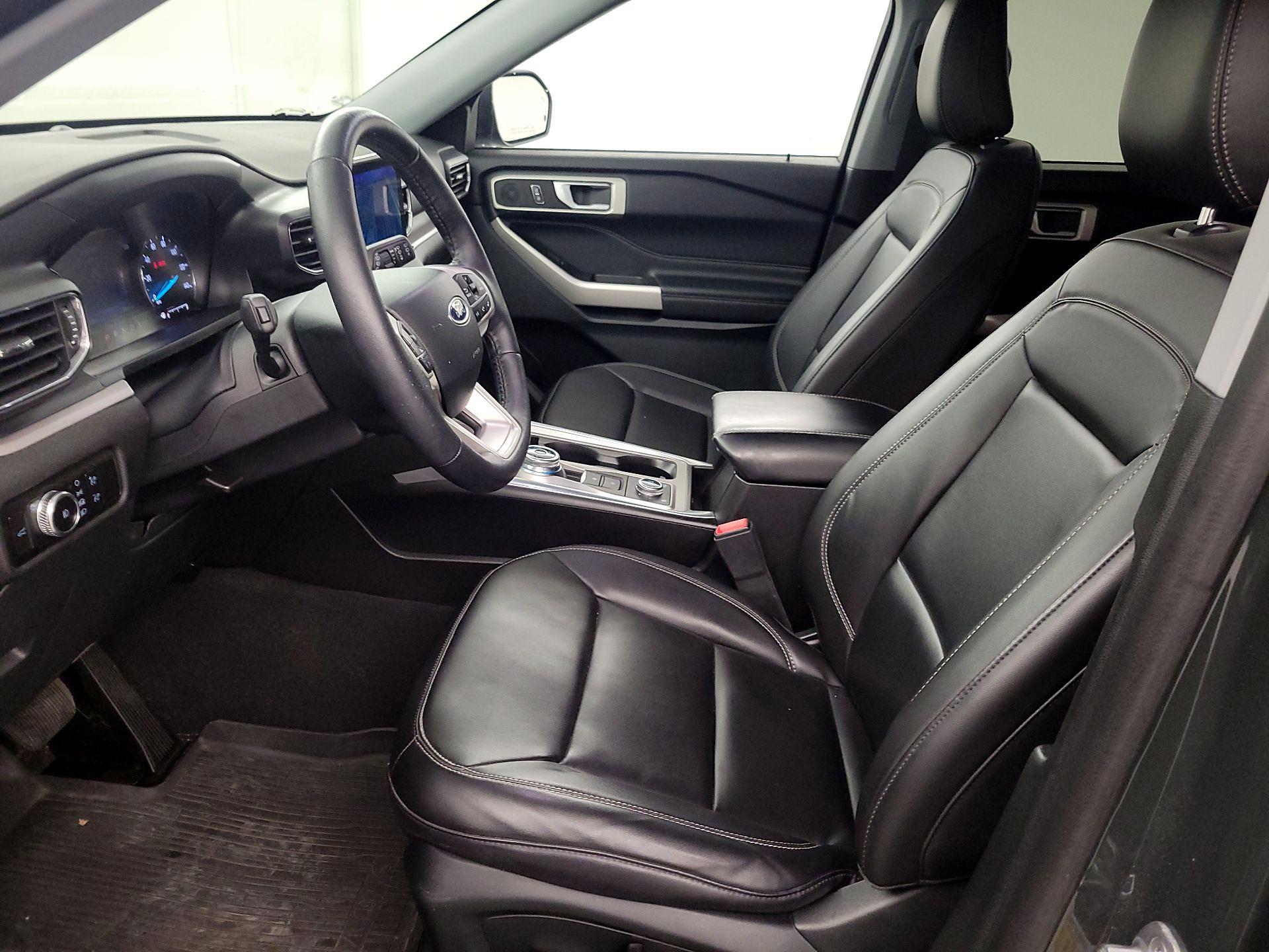 Thumbnail: 2023 Ford Explorer - 11