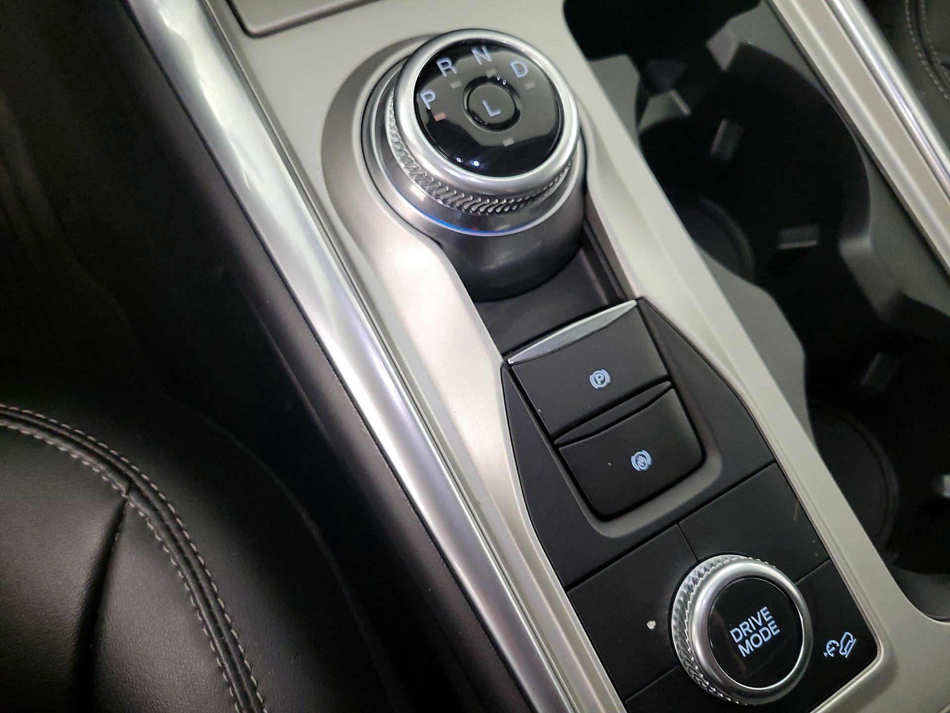 Thumbnail: 2023 Ford Explorer - 18