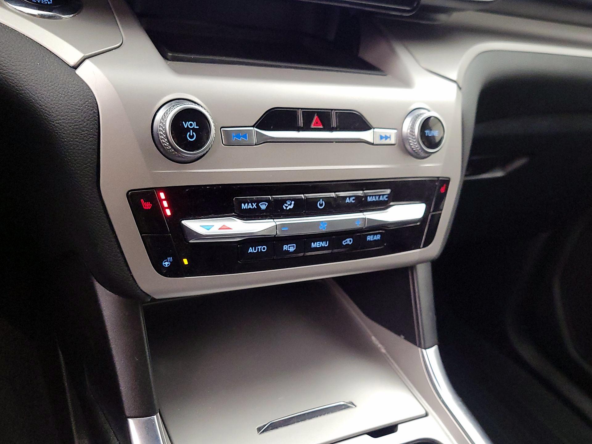 Thumbnail: 2023 Ford Explorer - 16