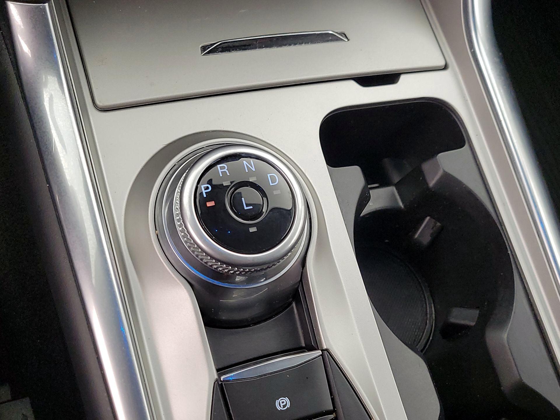 Thumbnail: 2023 Ford Explorer - 17