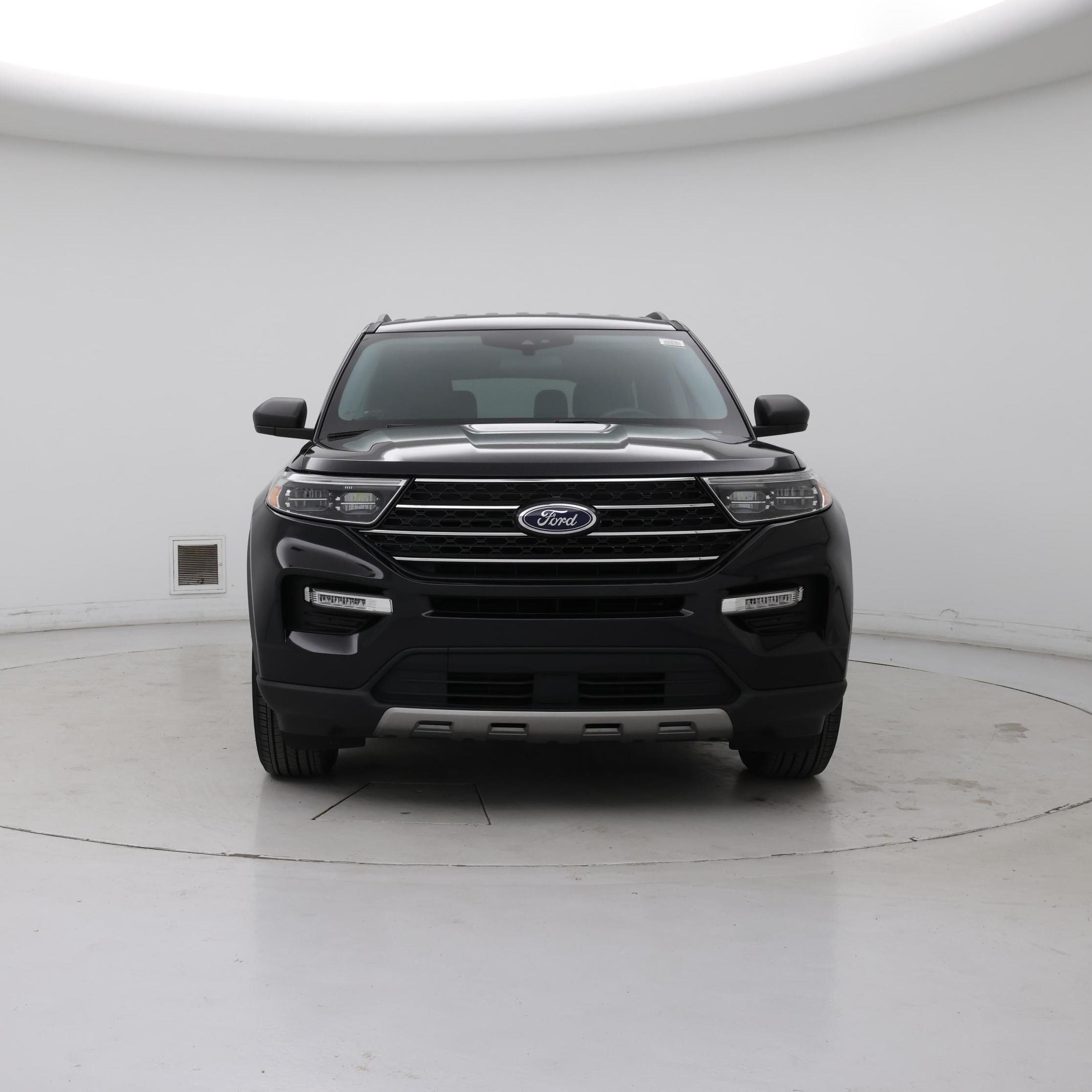 Thumbnail: 2023 Ford Explorer - 5