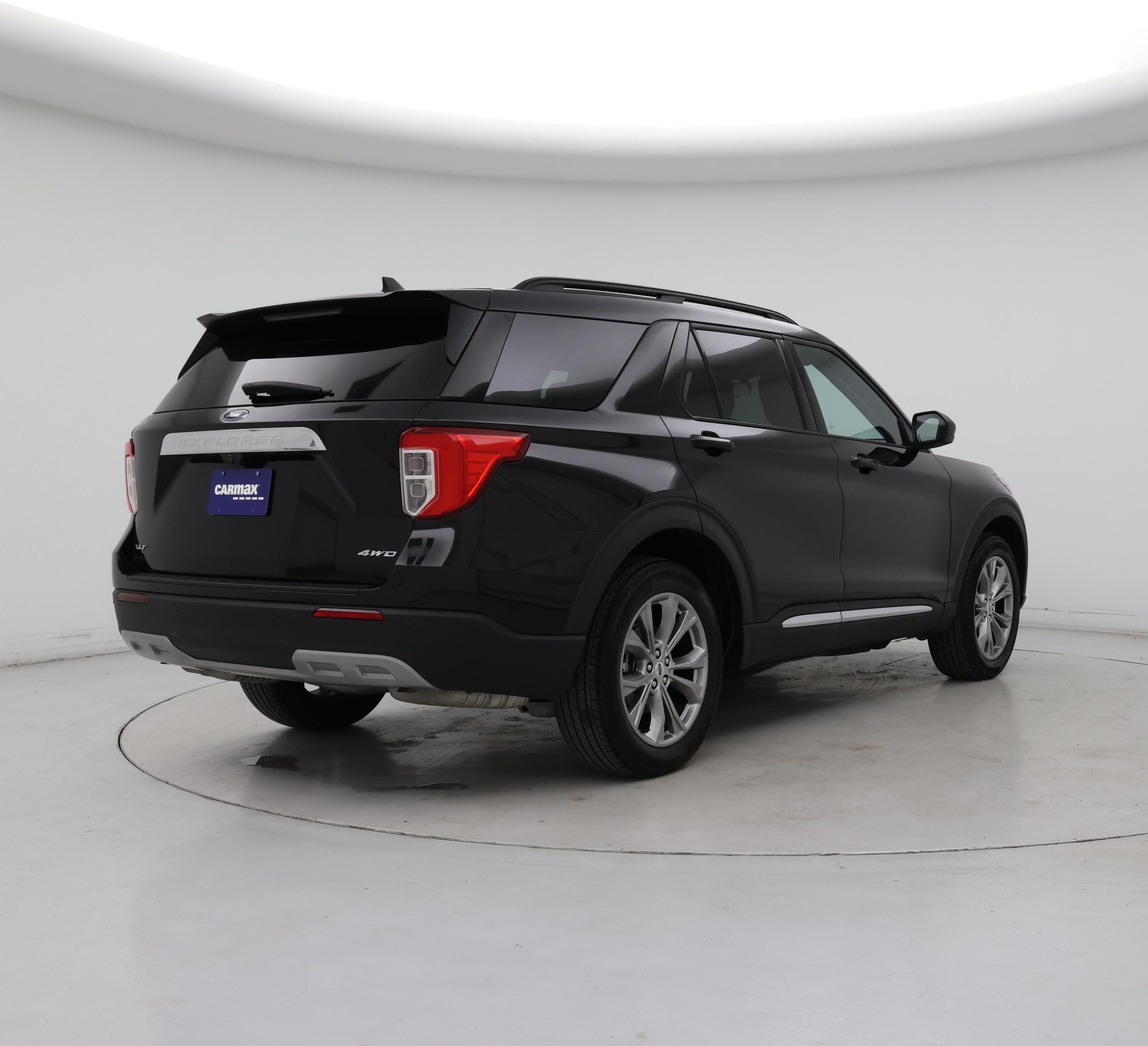 Thumbnail: 2023 Ford Explorer - 8