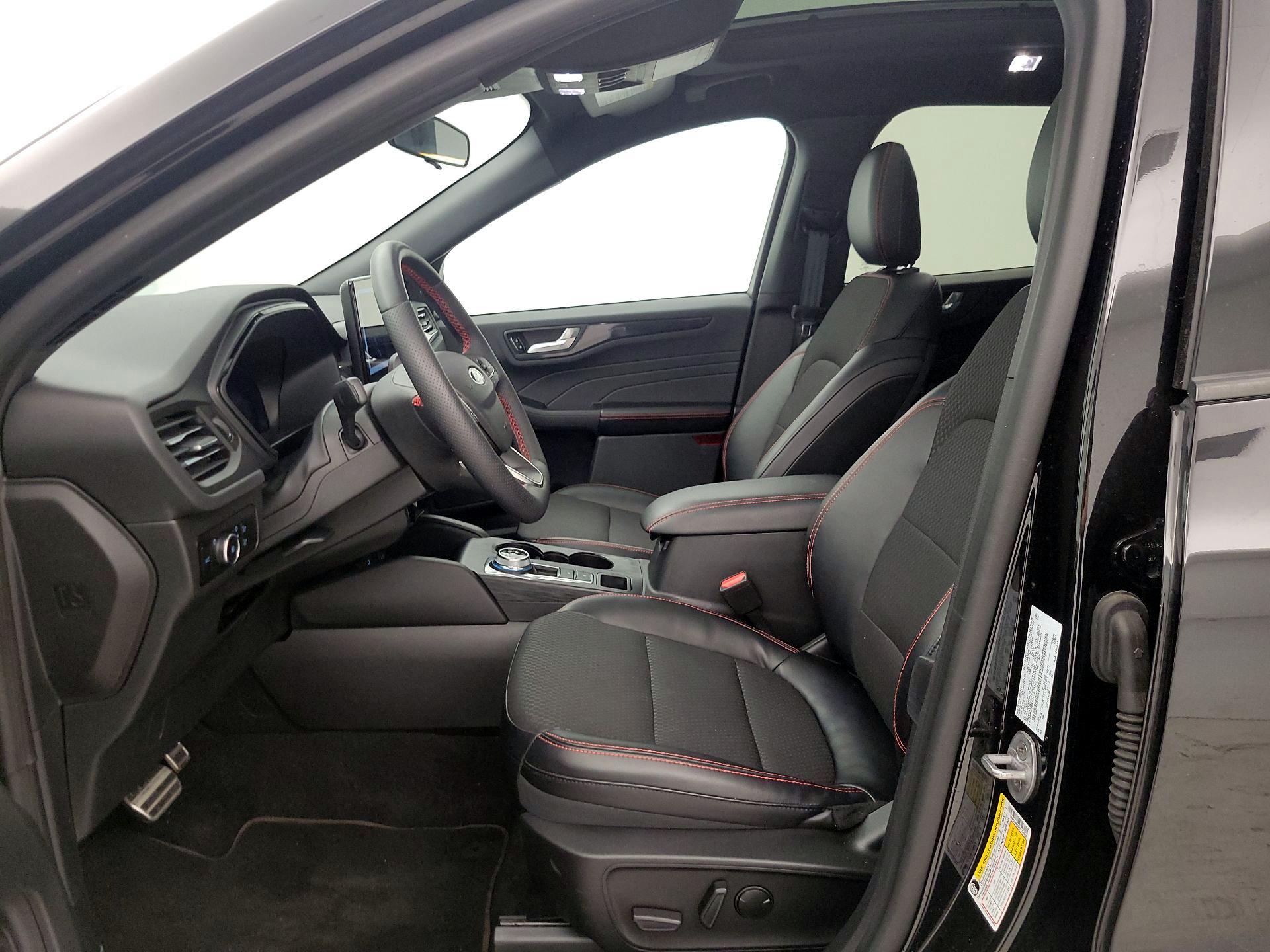 Thumbnail: 2023 Ford Escape - 11