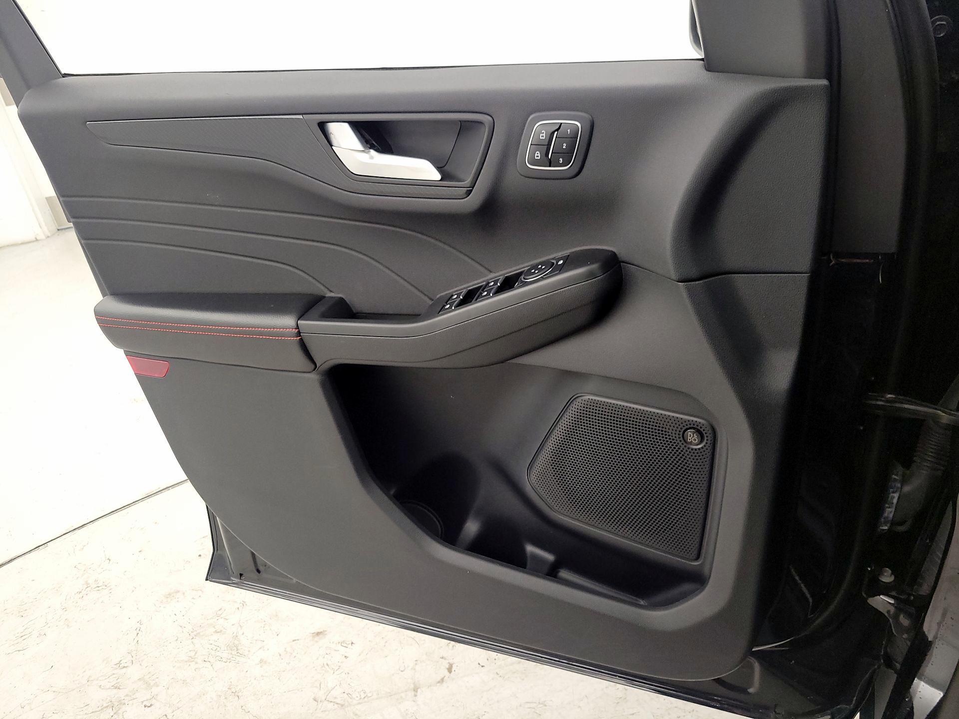 Thumbnail: 2023 Ford Escape - 12