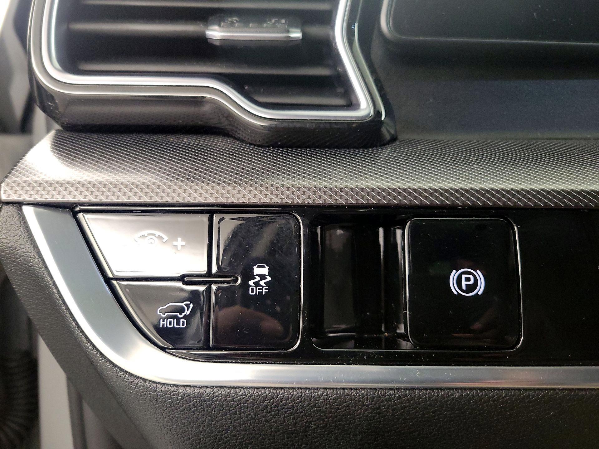 Thumbnail: 2023 Kia Sportage - 13