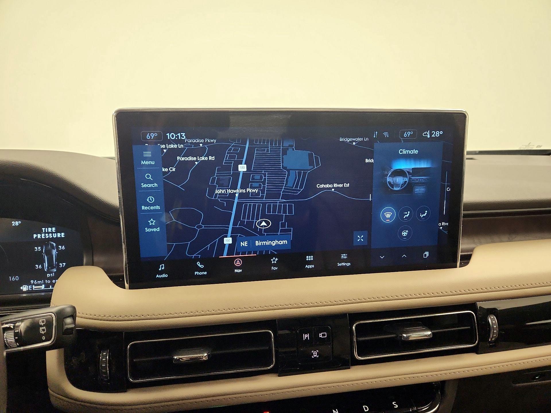 Thumbnail: 2023 Lincoln Nautilus - 12