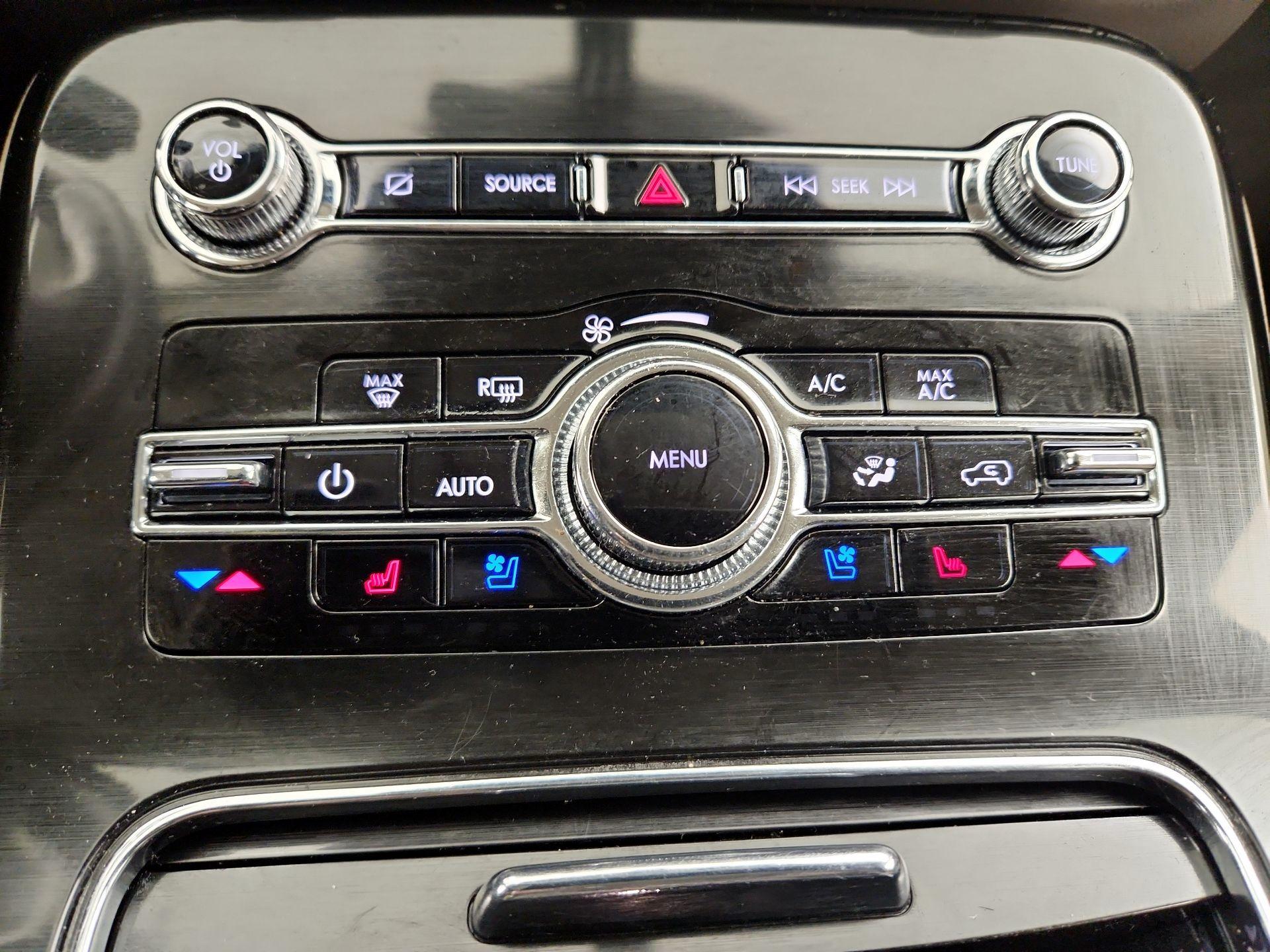 Thumbnail: 2023 Lincoln Nautilus - 15