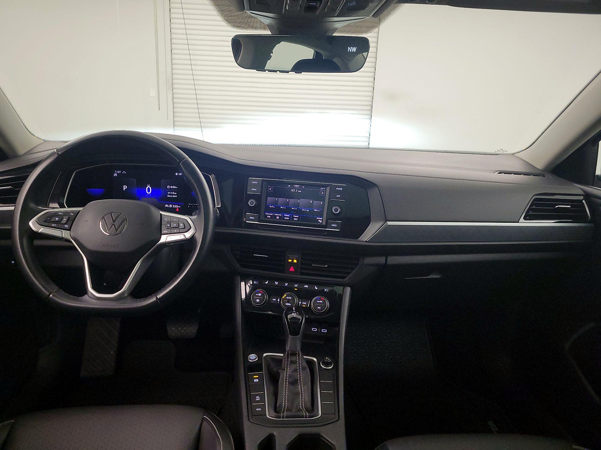 Thumbnail: 2022 Volkswagen Jetta - 9