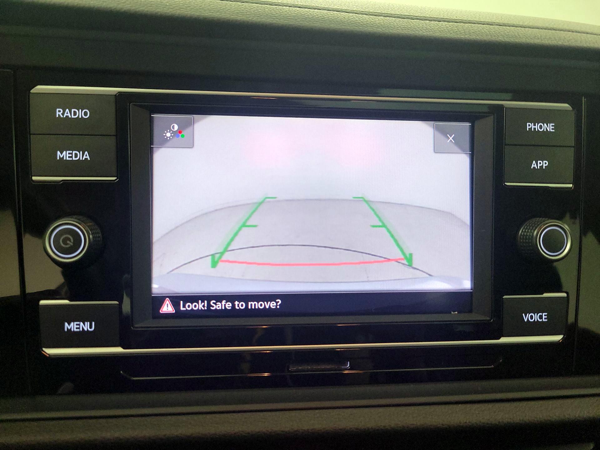 Thumbnail: 2022 Volkswagen Jetta - 14