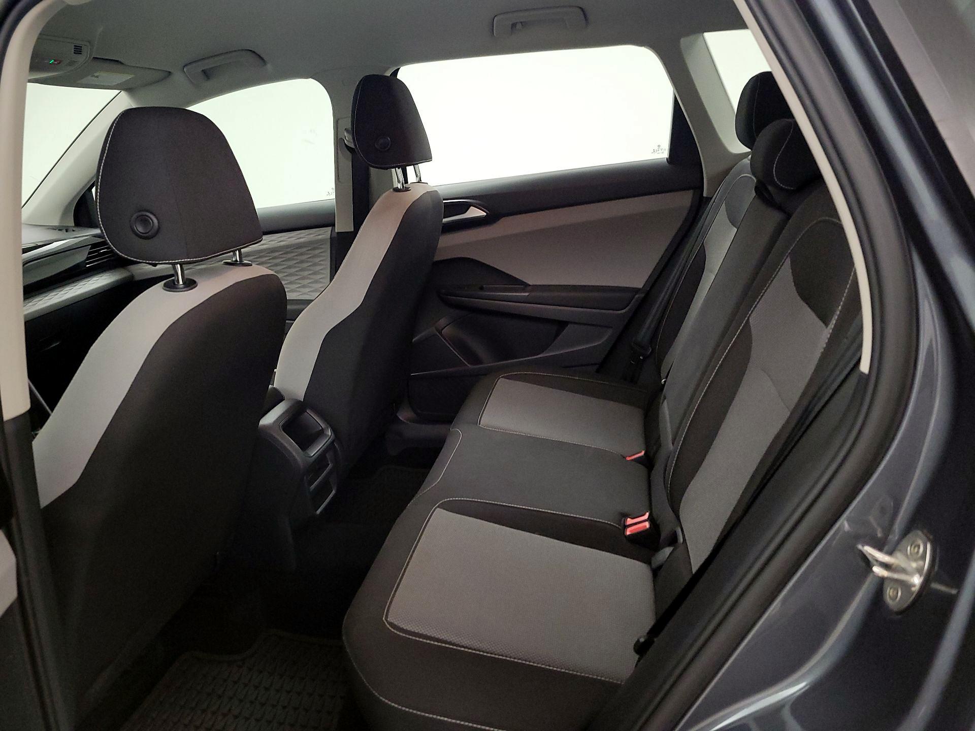 Thumbnail: 2022 Volkswagen Taos - 19