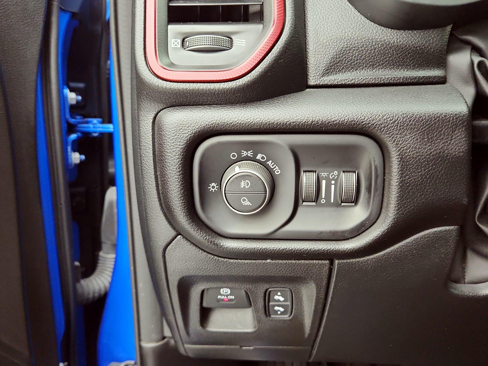 Thumbnail: 2025 RAM 1500 - 13