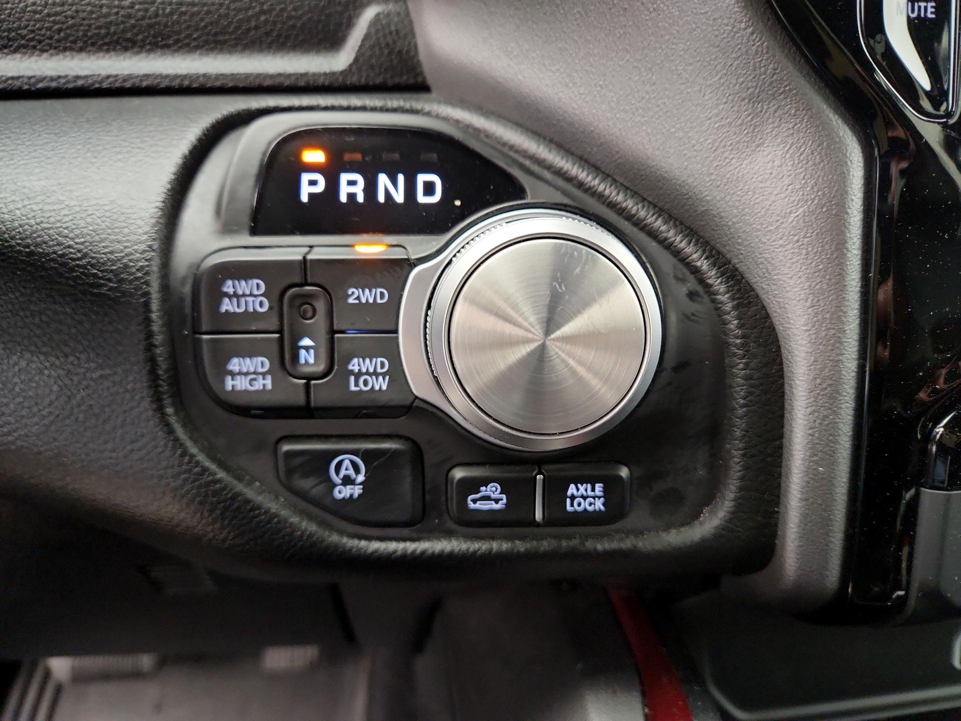 Thumbnail: 2025 RAM 1500 - 18