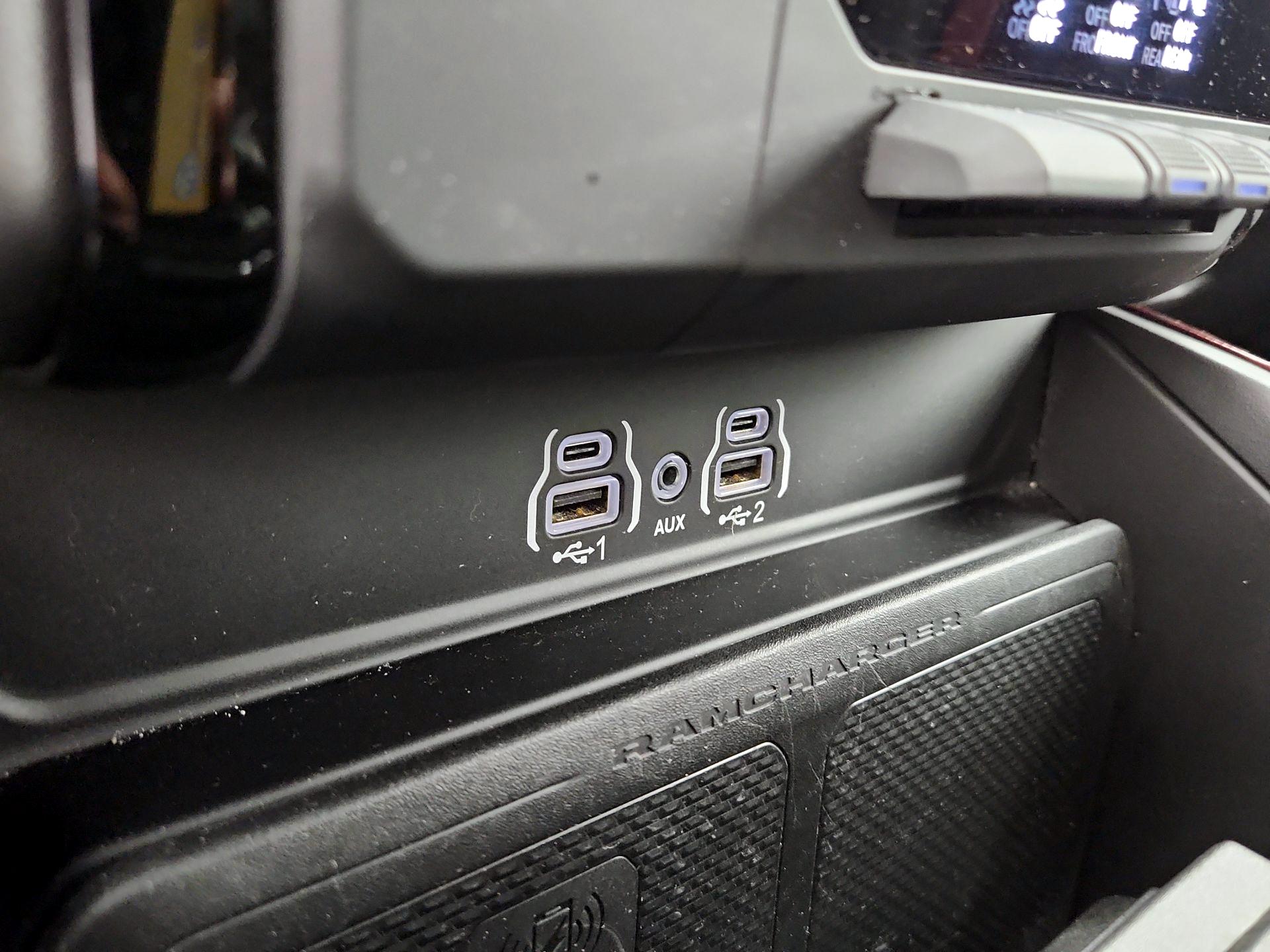 Thumbnail: 2025 RAM 1500 - 19