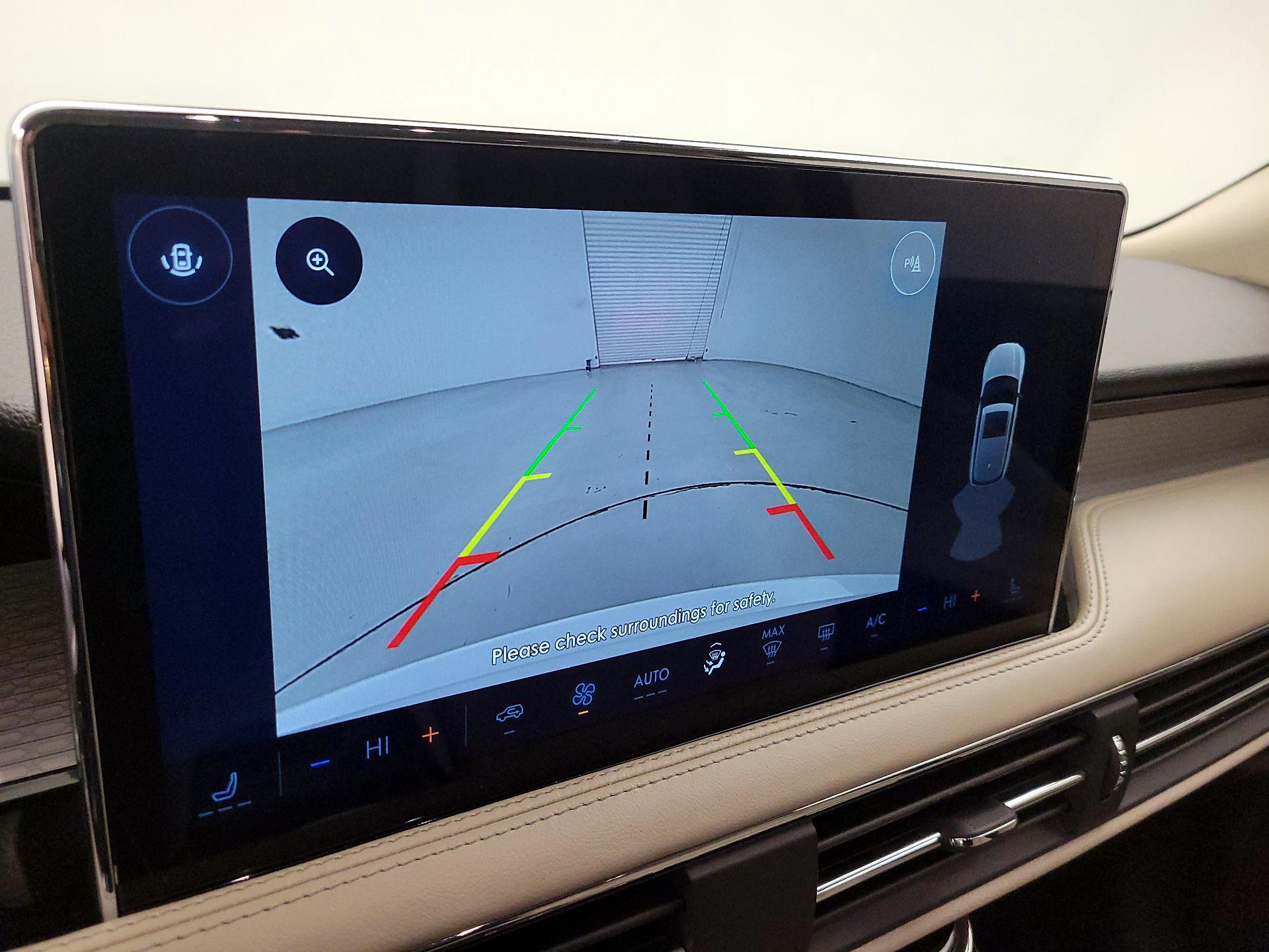 Thumbnail: 2025 Lincoln Corsair - 14