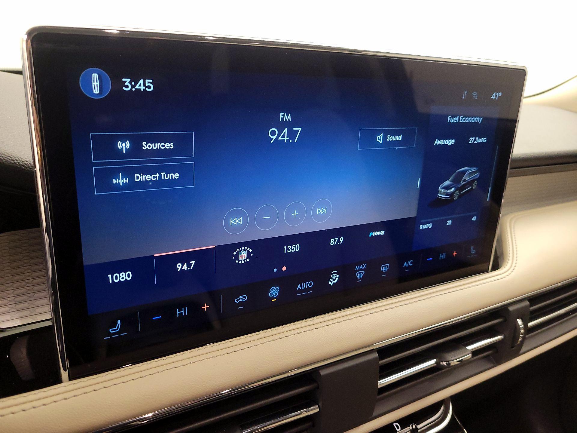 Thumbnail: 2025 Lincoln Corsair - 15